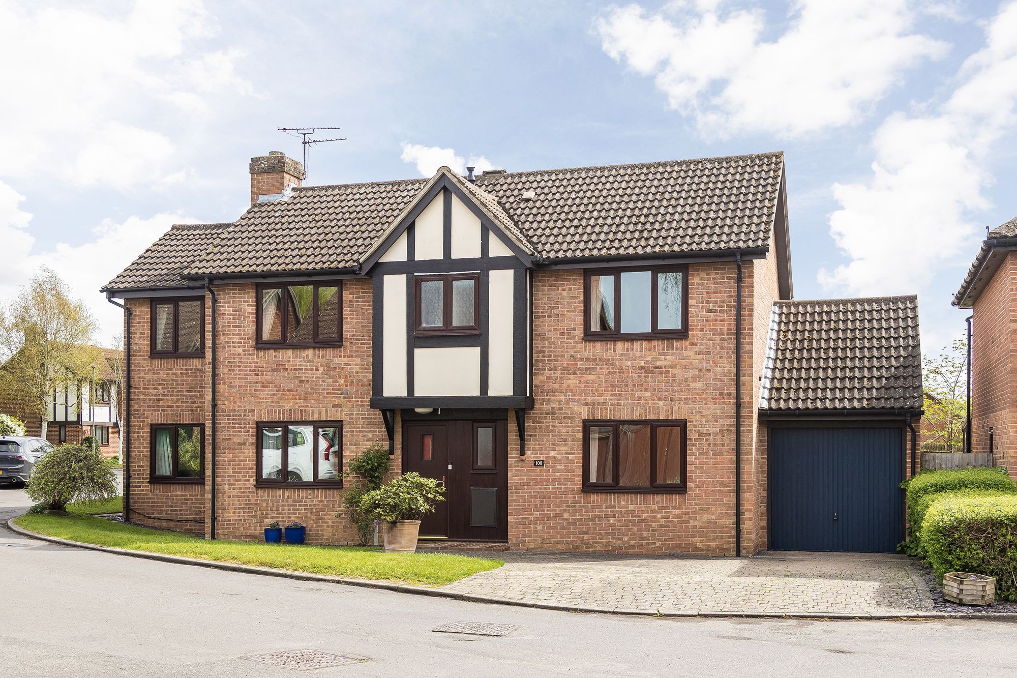 Alexander Close, Abingdon, OX14