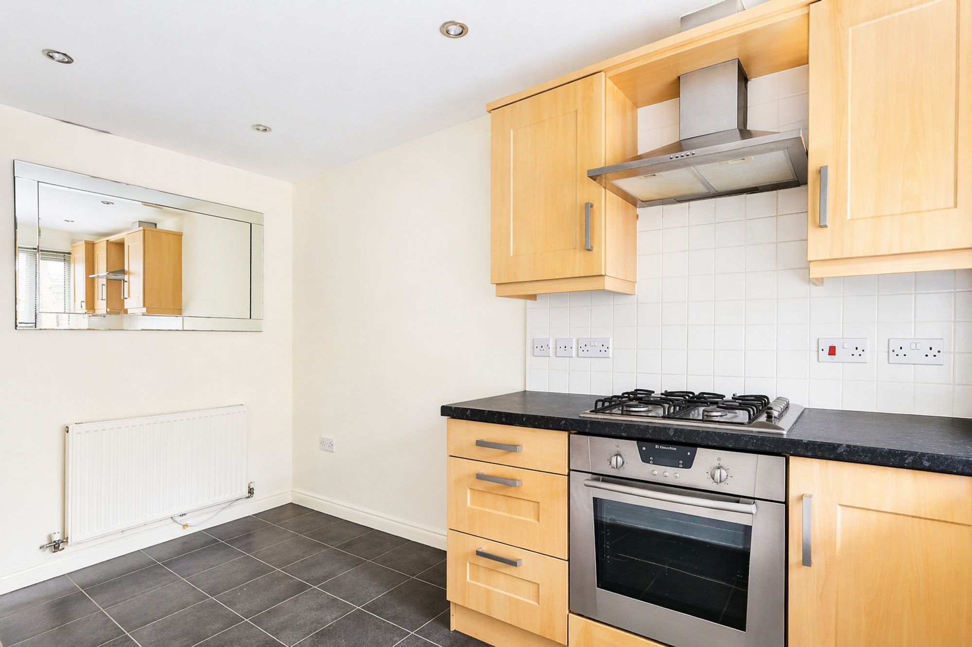 31e6bab8-572e-472c-b2df-788a8d50255e