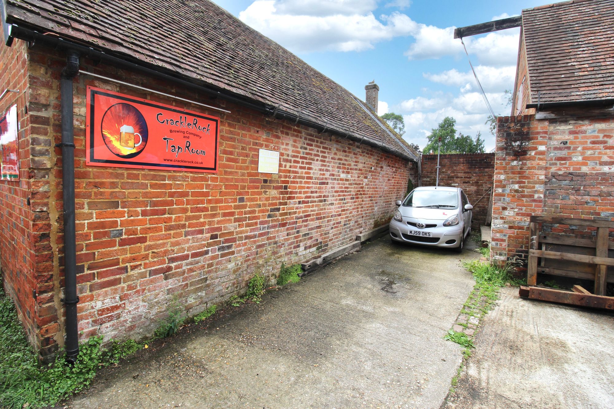 23 High Street, Botley