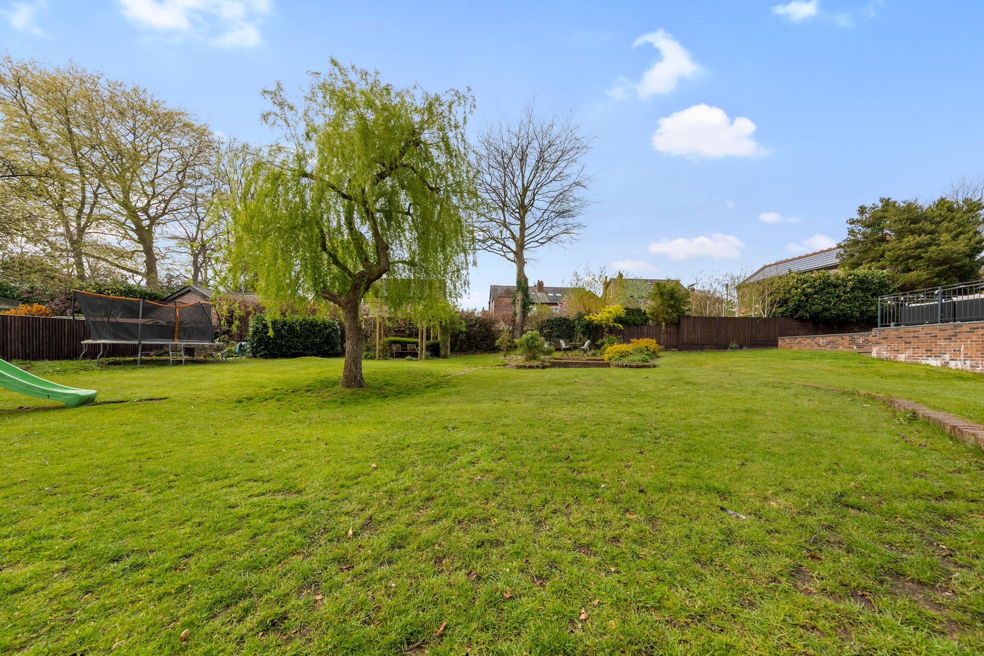 West Avenue, Warrington