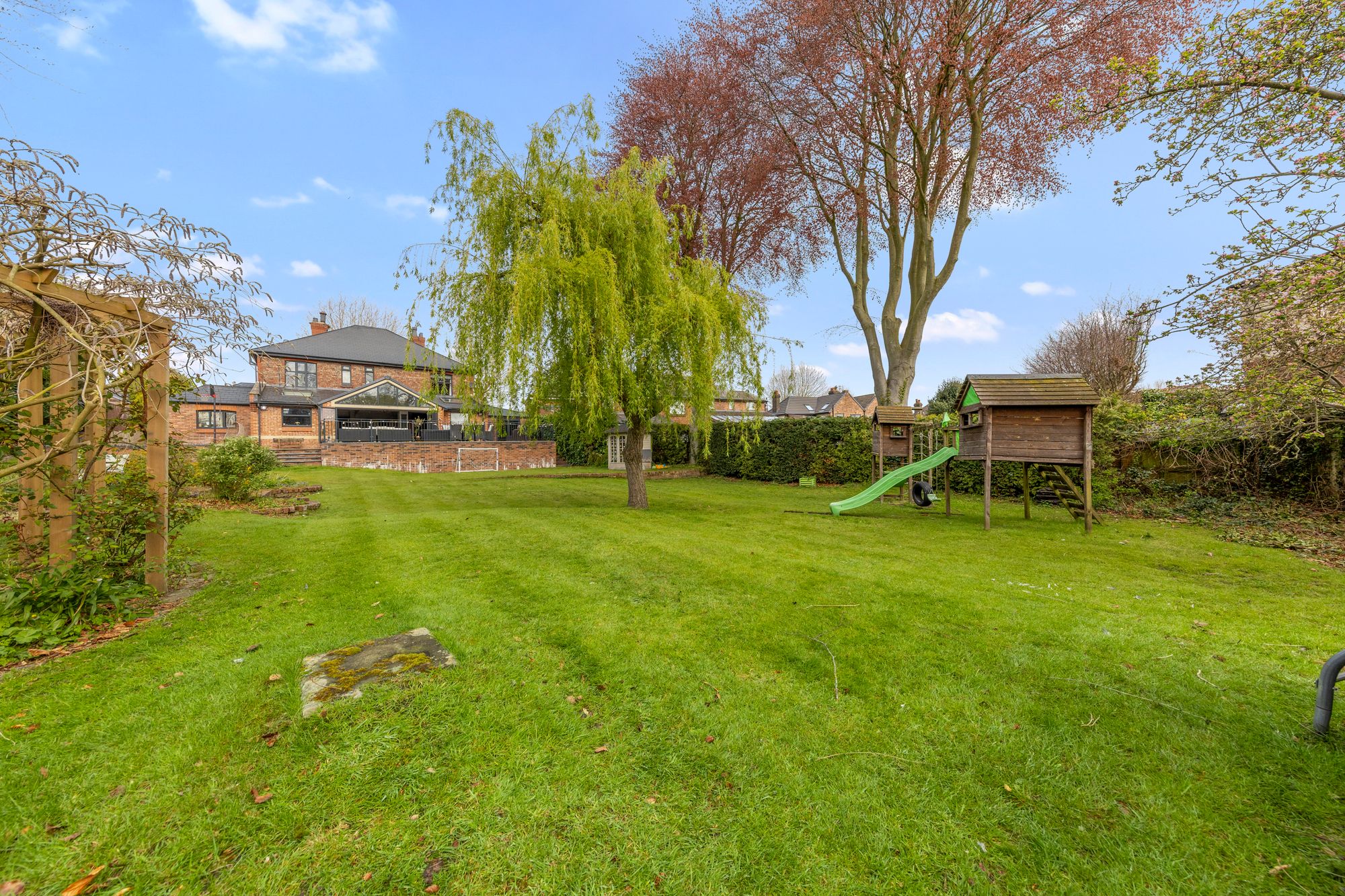 West Avenue, Warrington