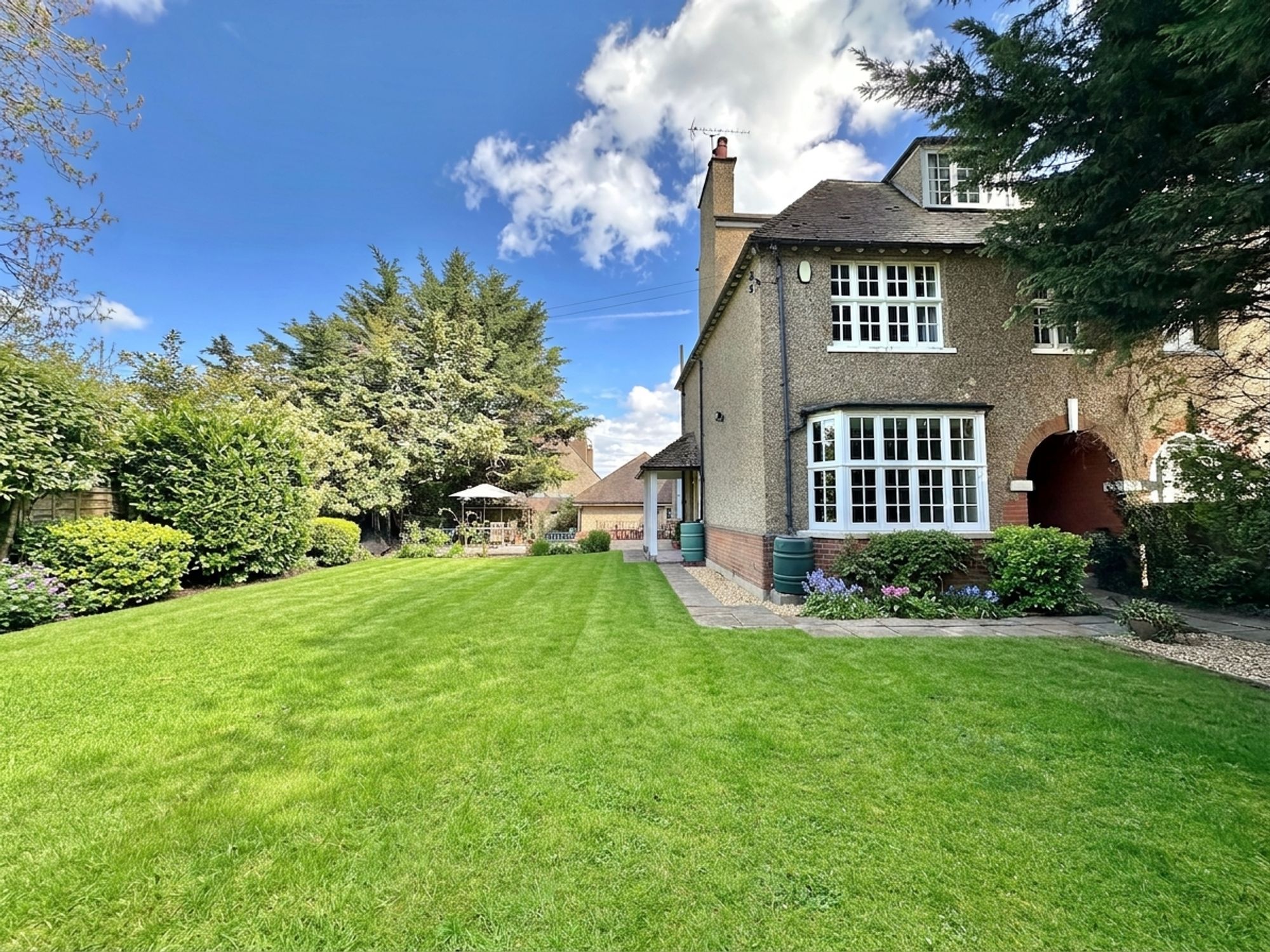 St. Giles Avenue, South Mimms, EN6
