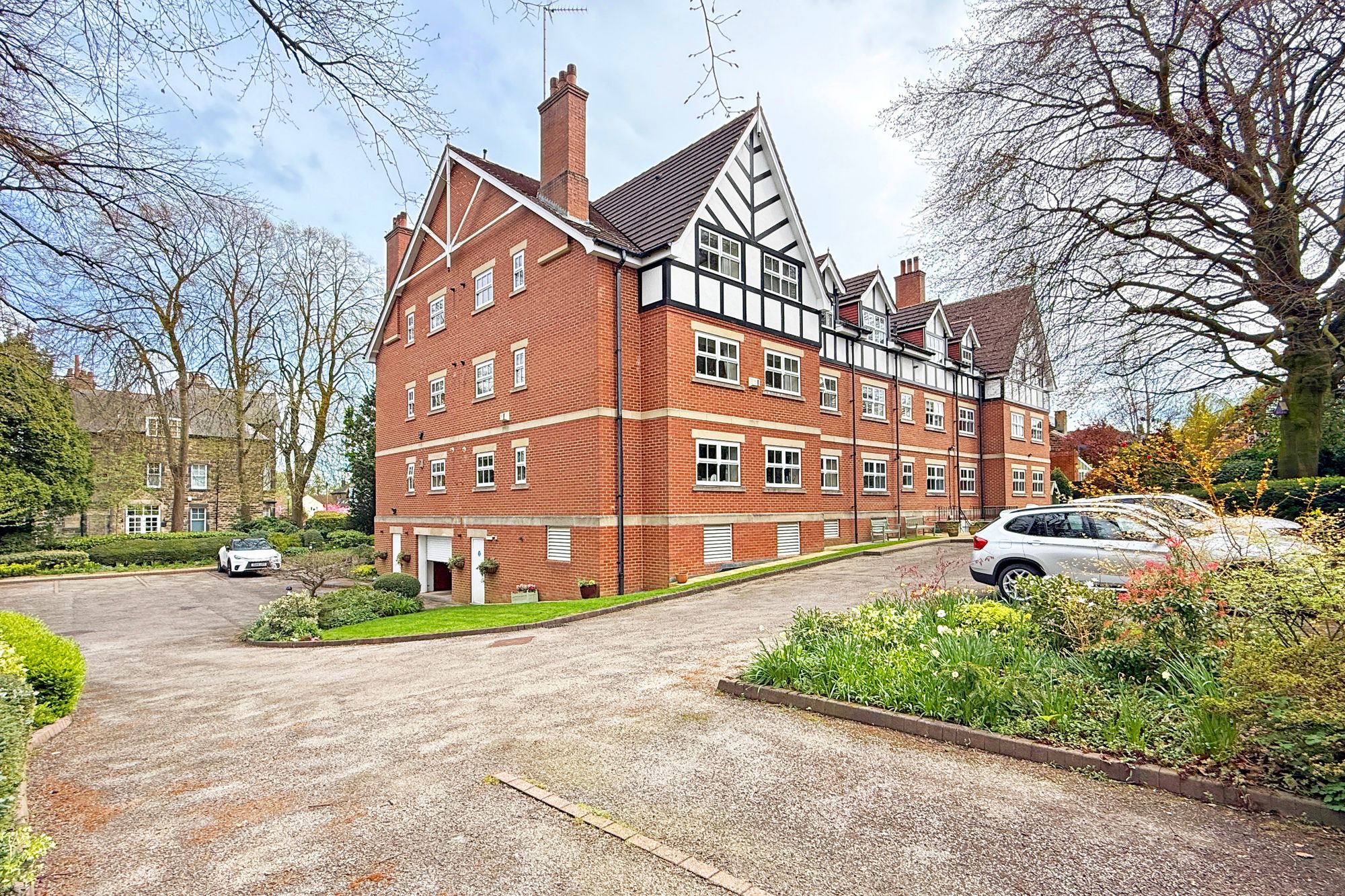 Cold Bath Road, Oak Lodge, HG2