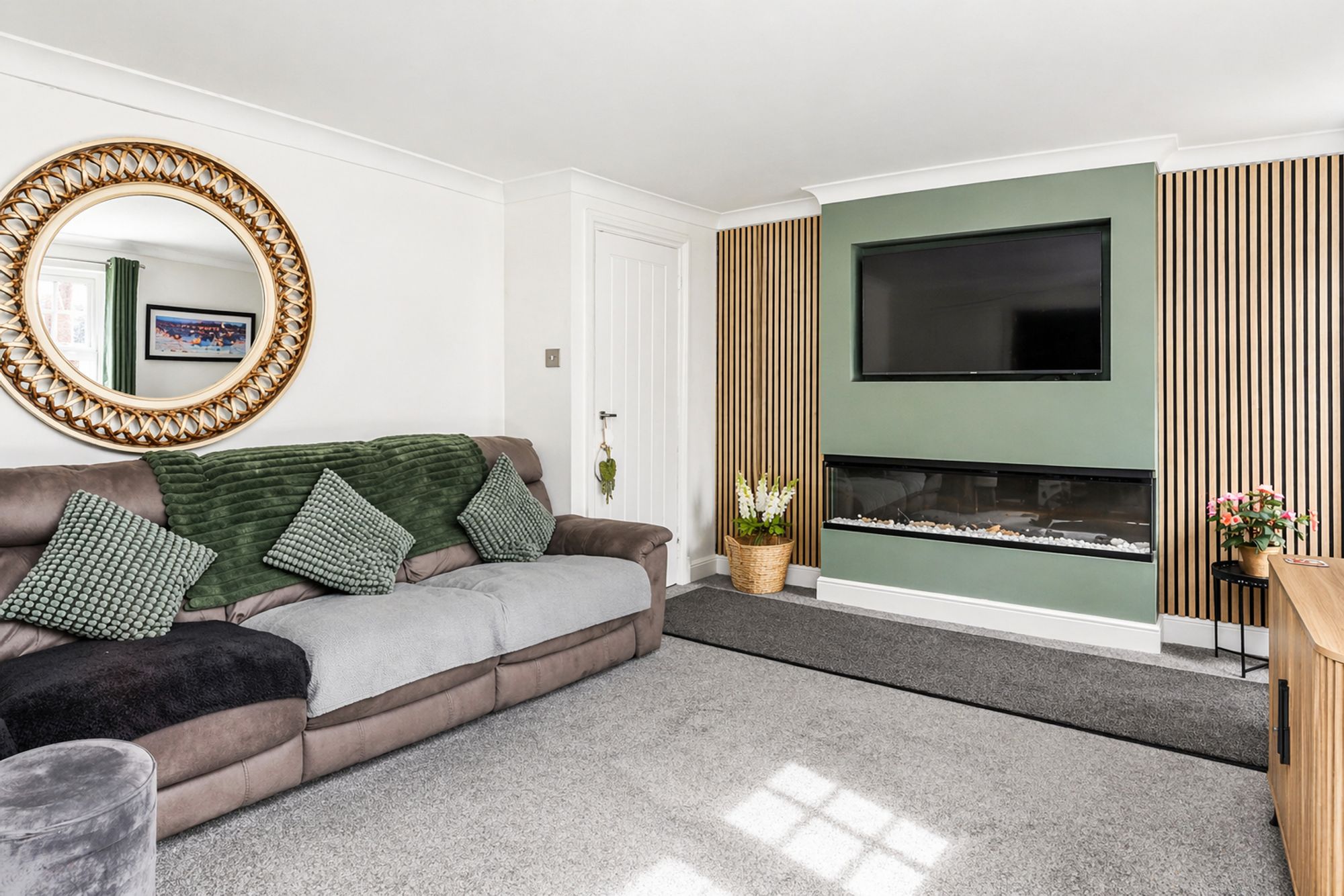 8c7a77c8-6980-49f6-9585-b0793aa50b4d