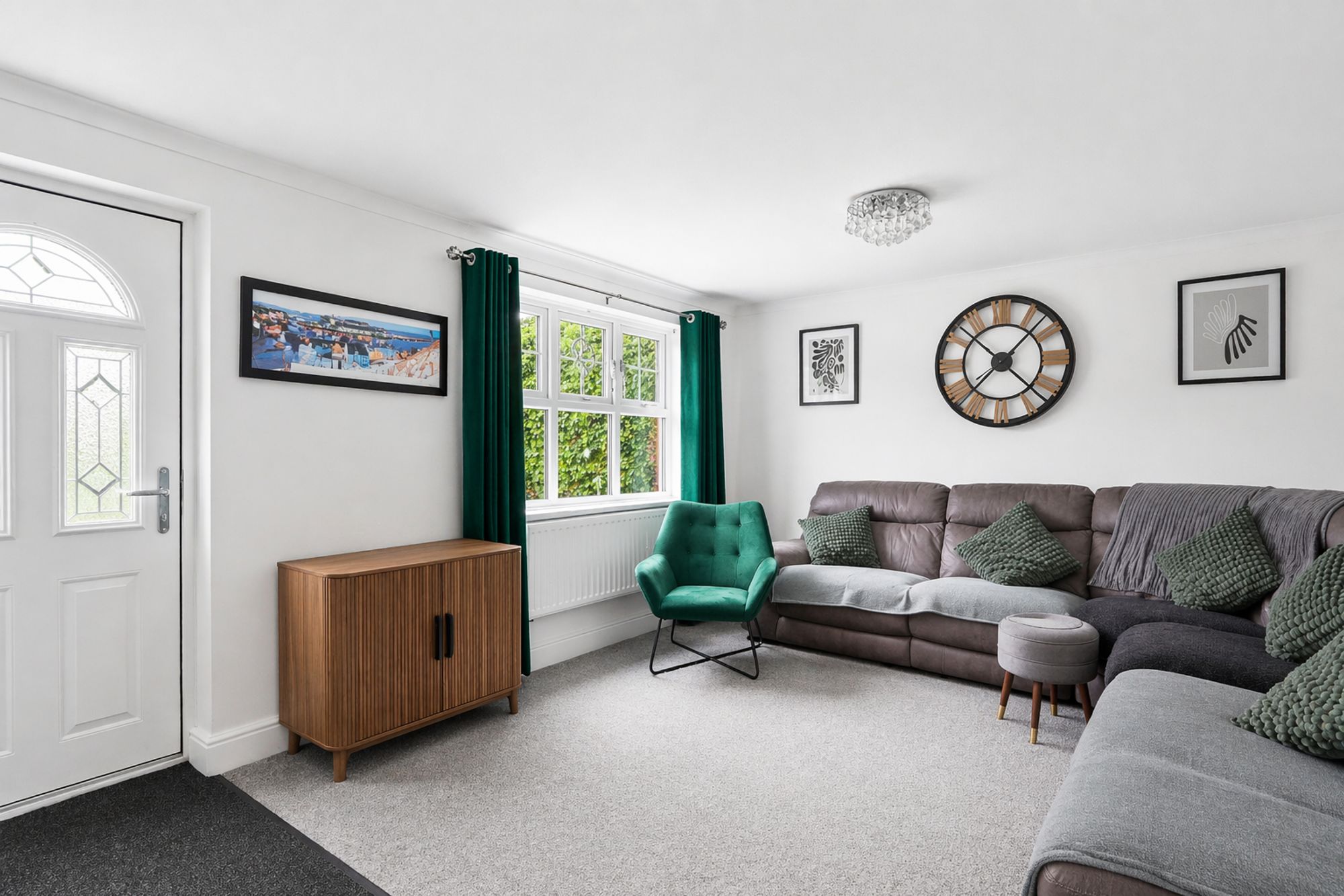 f1dd2d4d-e928-40f8-bb33-9dc612b5ffb5