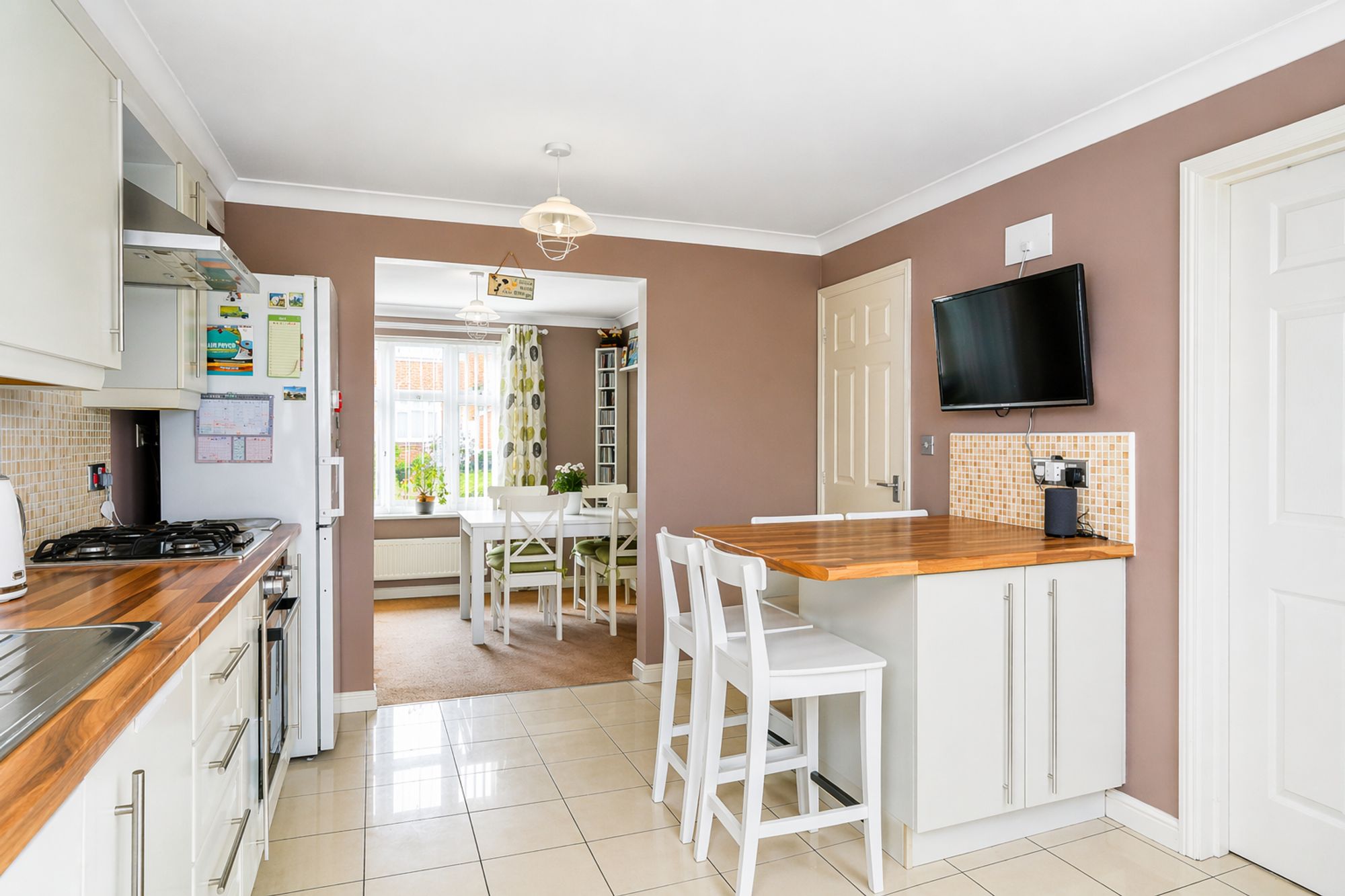 360285fd-0996-4b19-8dcd-572079e5b37c