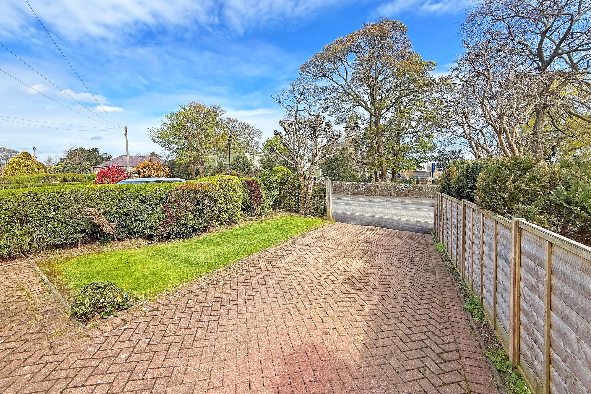Yew Tree Lane, Harrogate, HG2