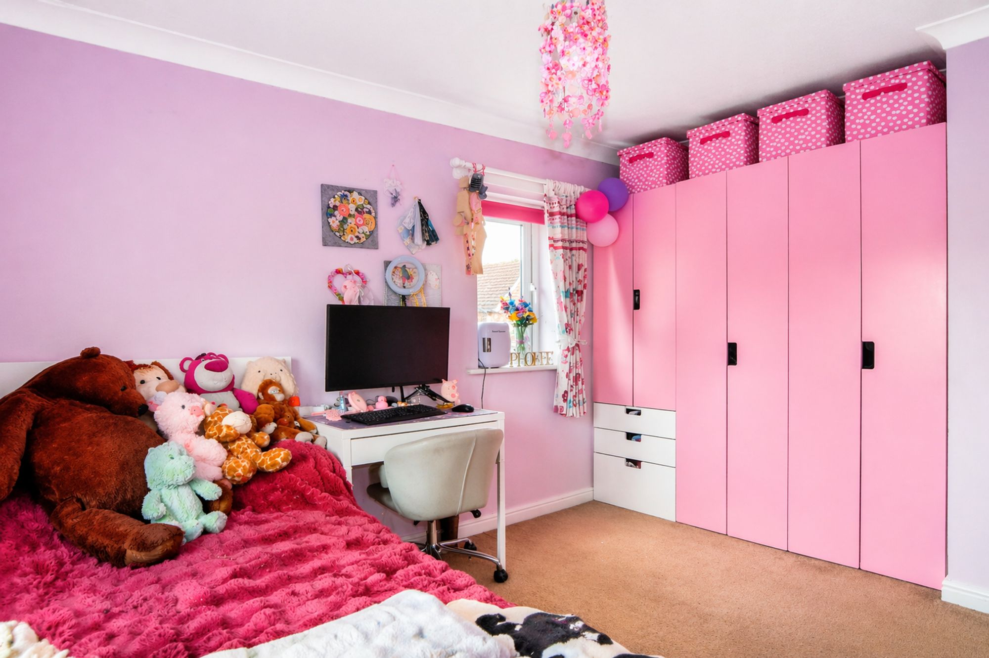 c13f9f1e-4d69-4978-99e9-5ce58fa561af