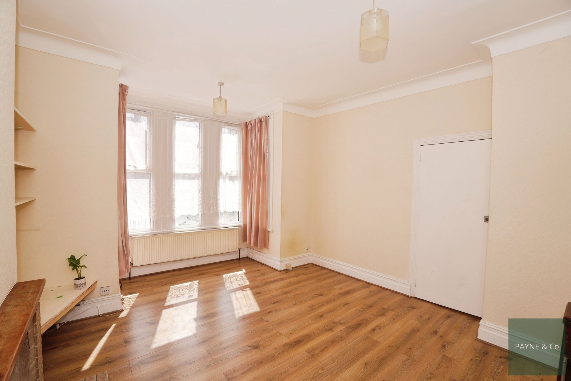 Coventry Road, Ilford, IG1