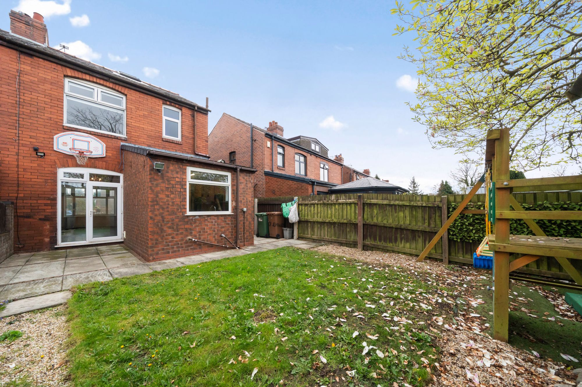 Spindle Hillock, Ashton-In-Makerfield, WN4