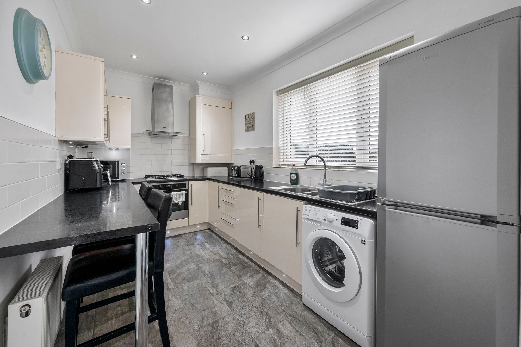 Connaught Avenue, Warrington