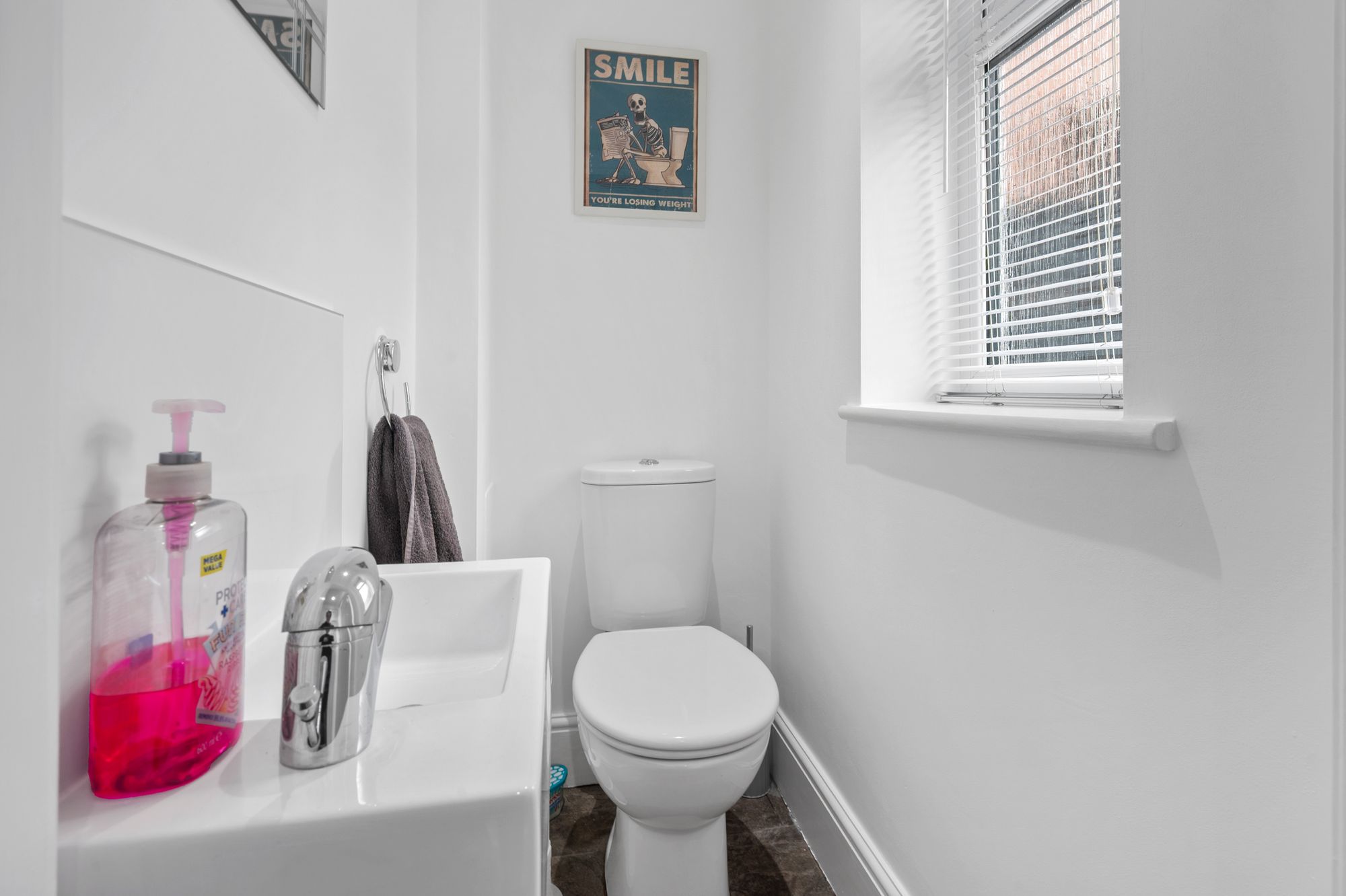 Connaught Avenue, Warrington