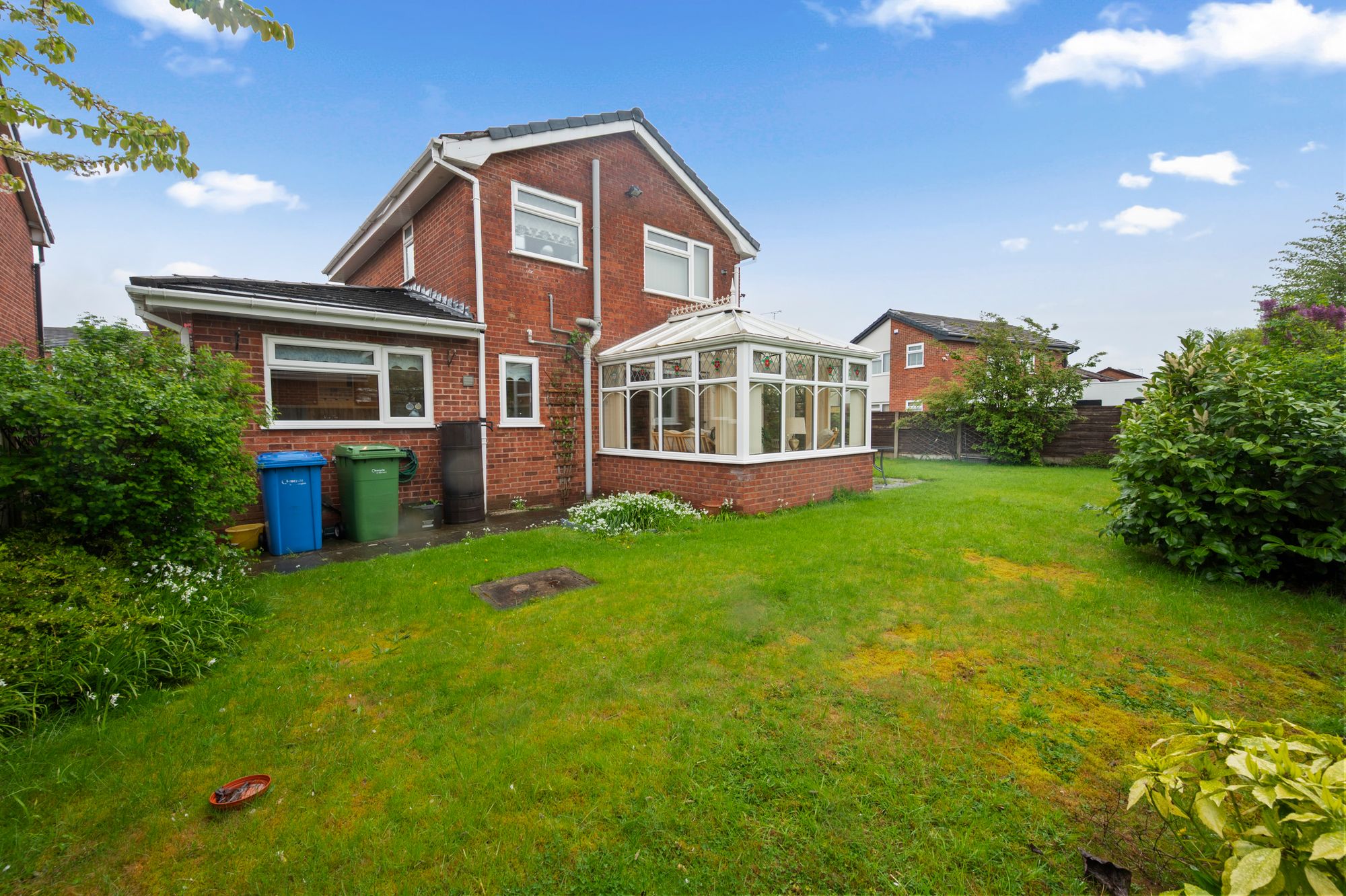 Shropshire Close, Warrington