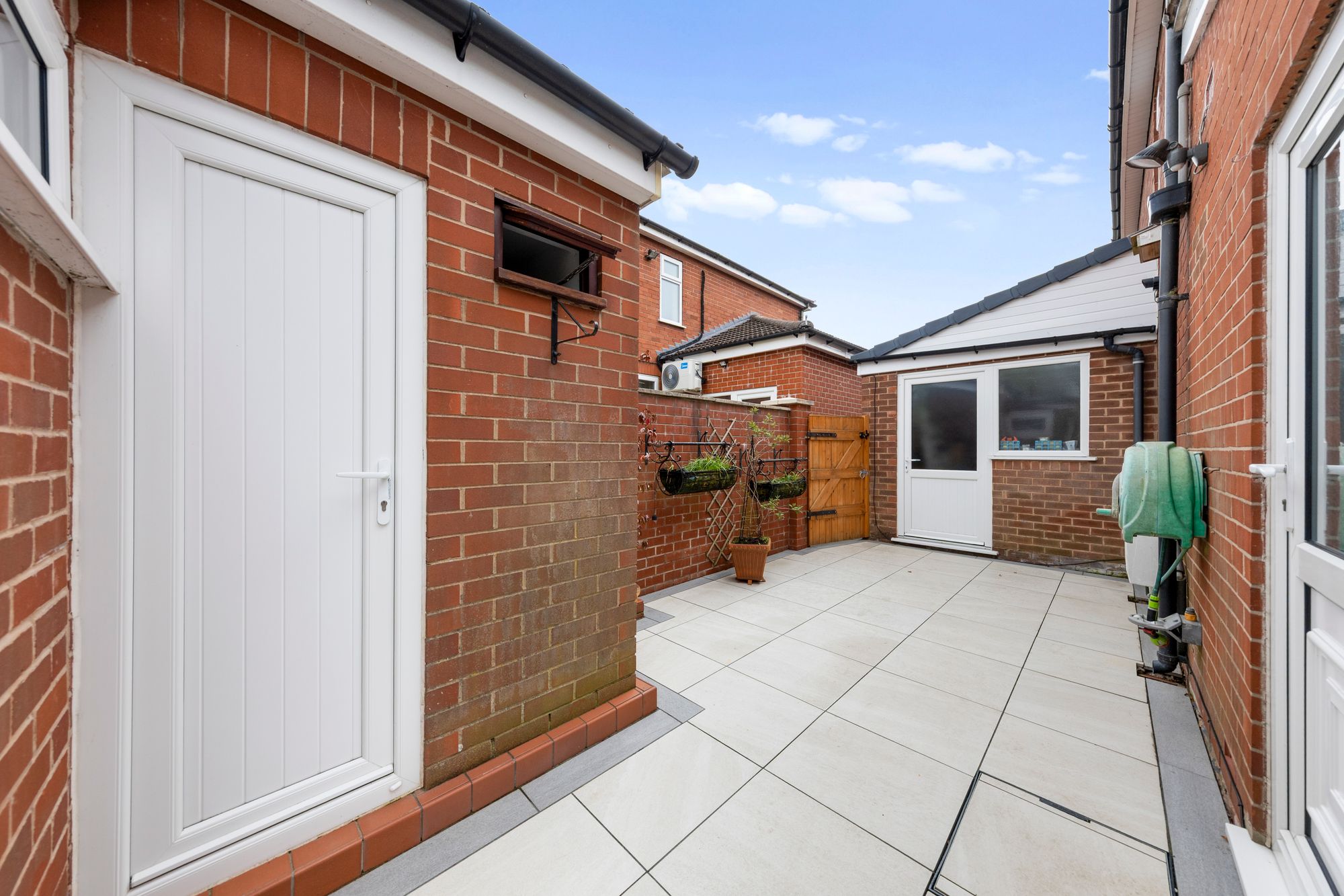 Warrington Road, Warrington