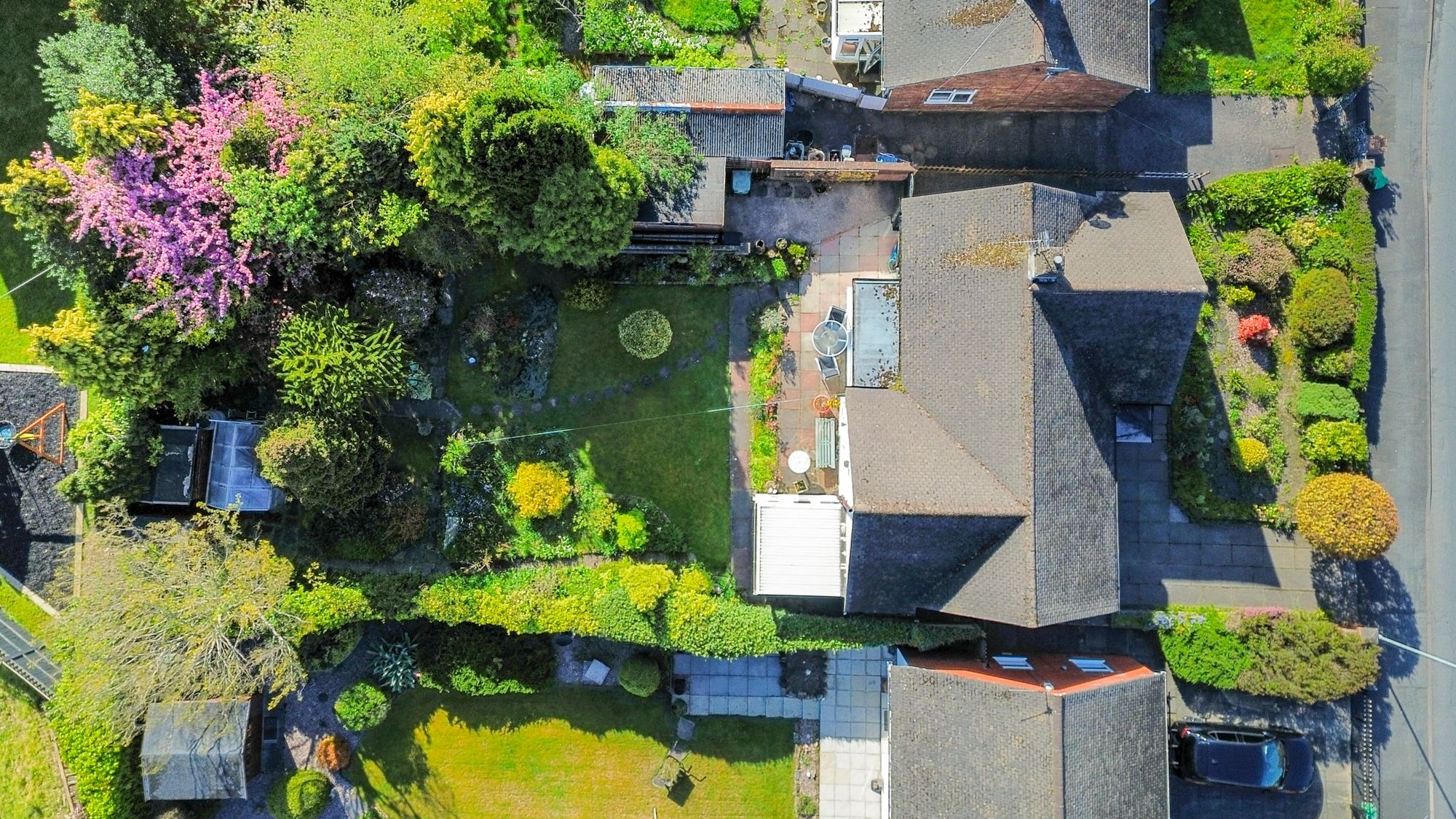 The Avenue, St. Helens