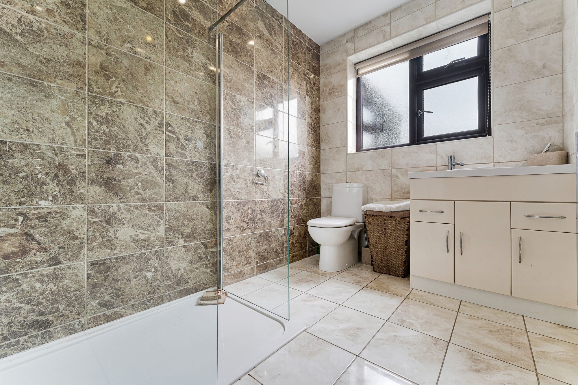 Maple Avenue, Sutton Weaver, WA7