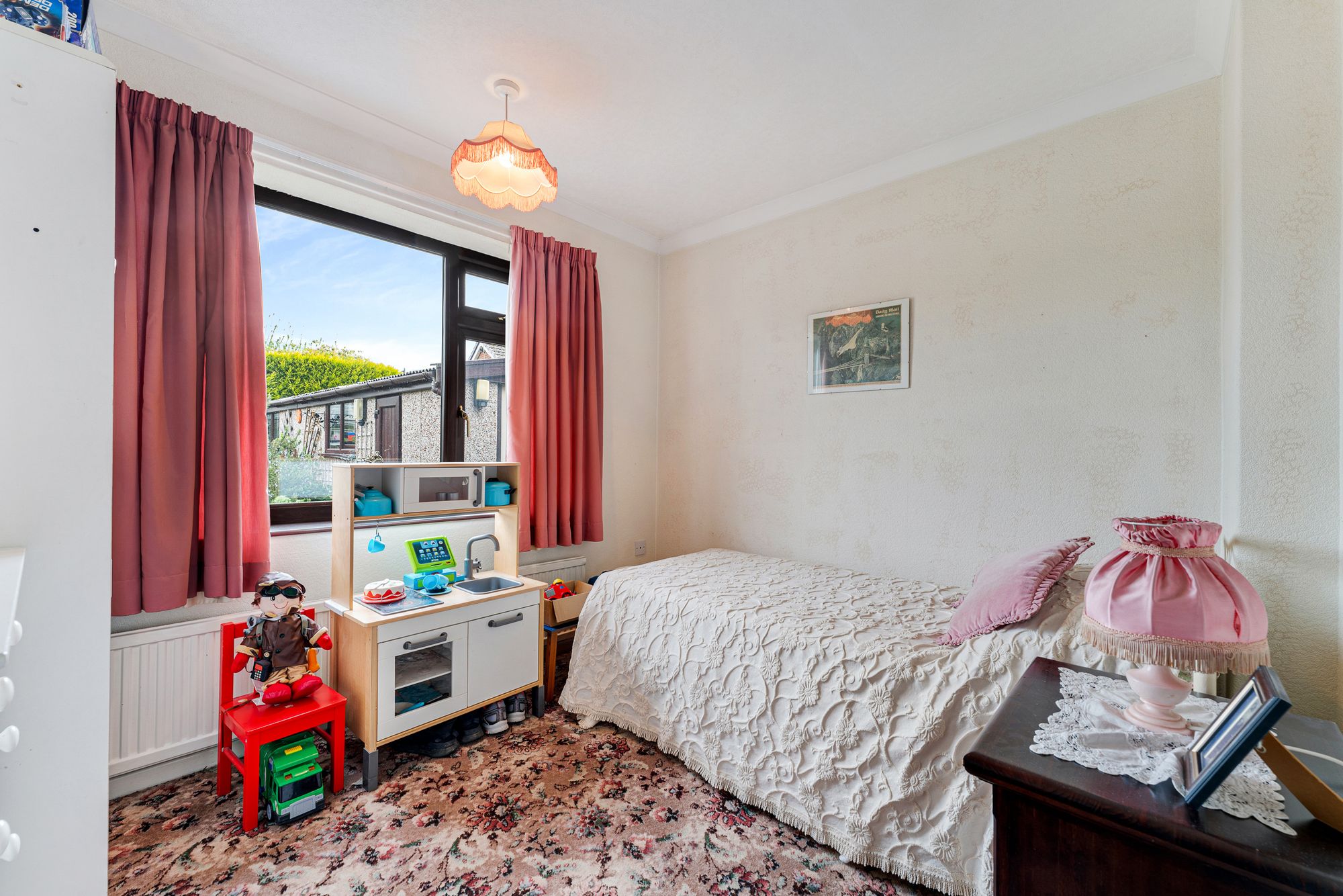 Maple Avenue, Sutton Weaver, WA7