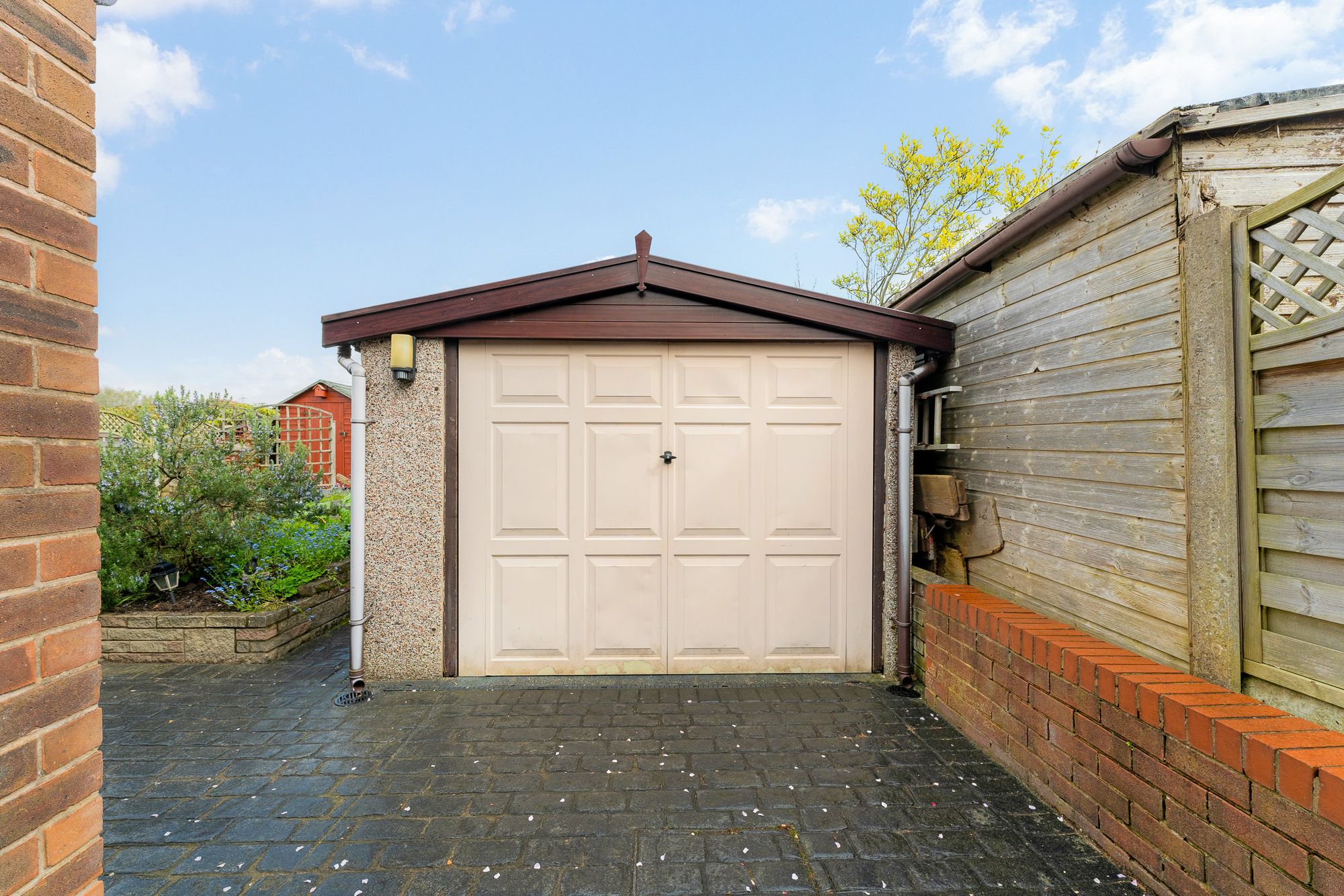 Maple Avenue, Sutton Weaver, WA7