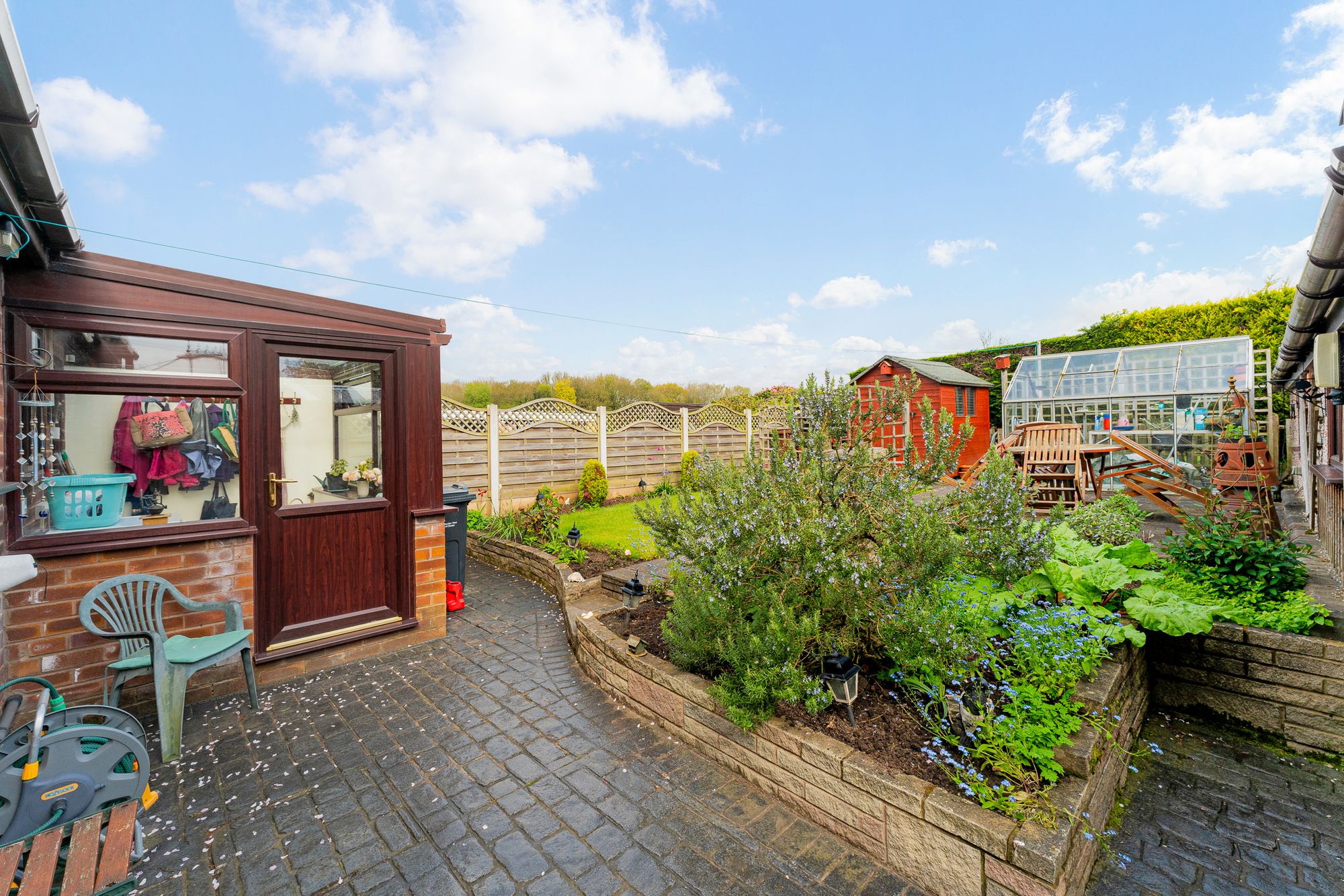 Maple Avenue, Sutton Weaver, WA7