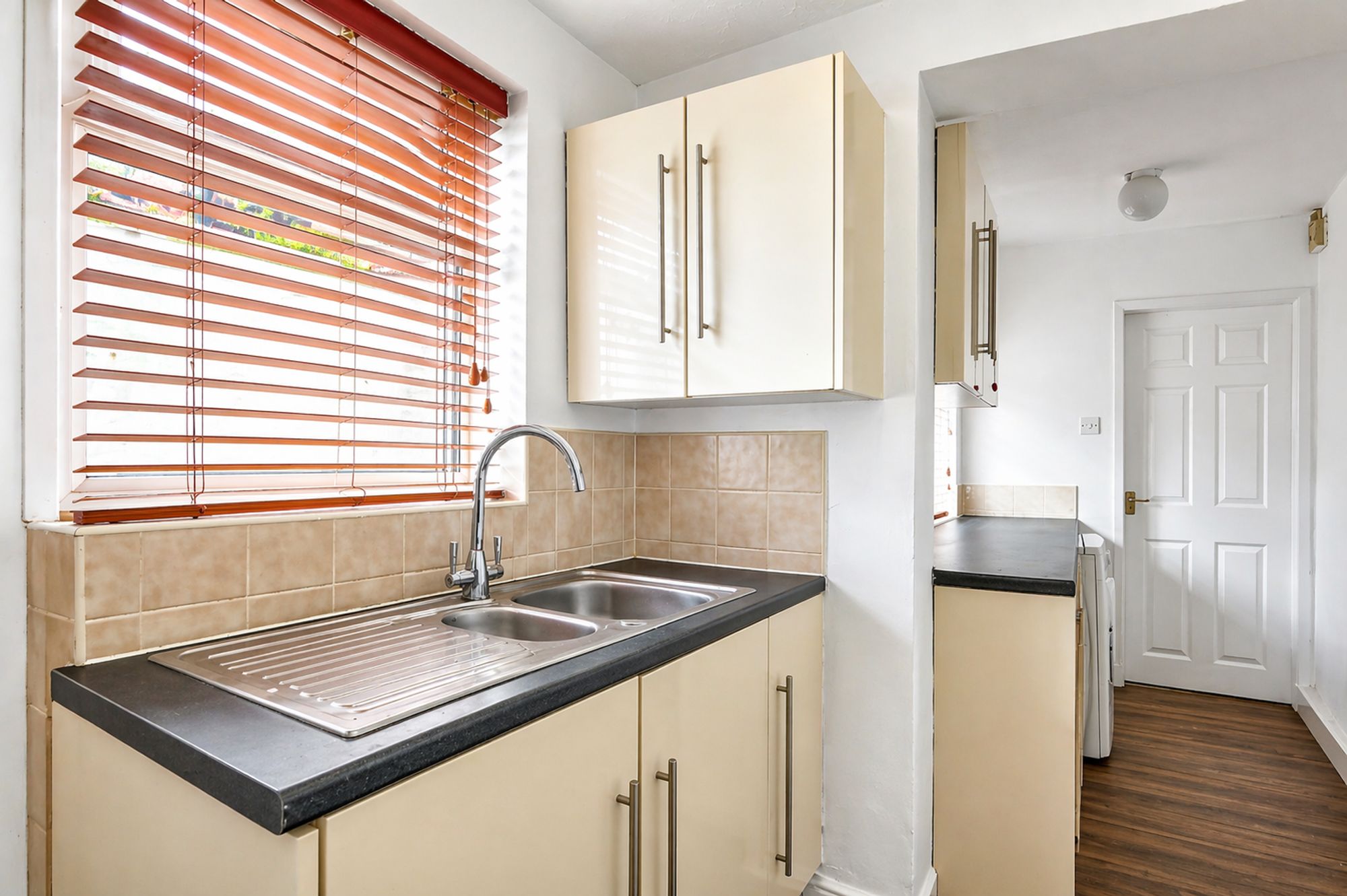 ff343548-f76e-4156-95fd-0b803d9bd3af