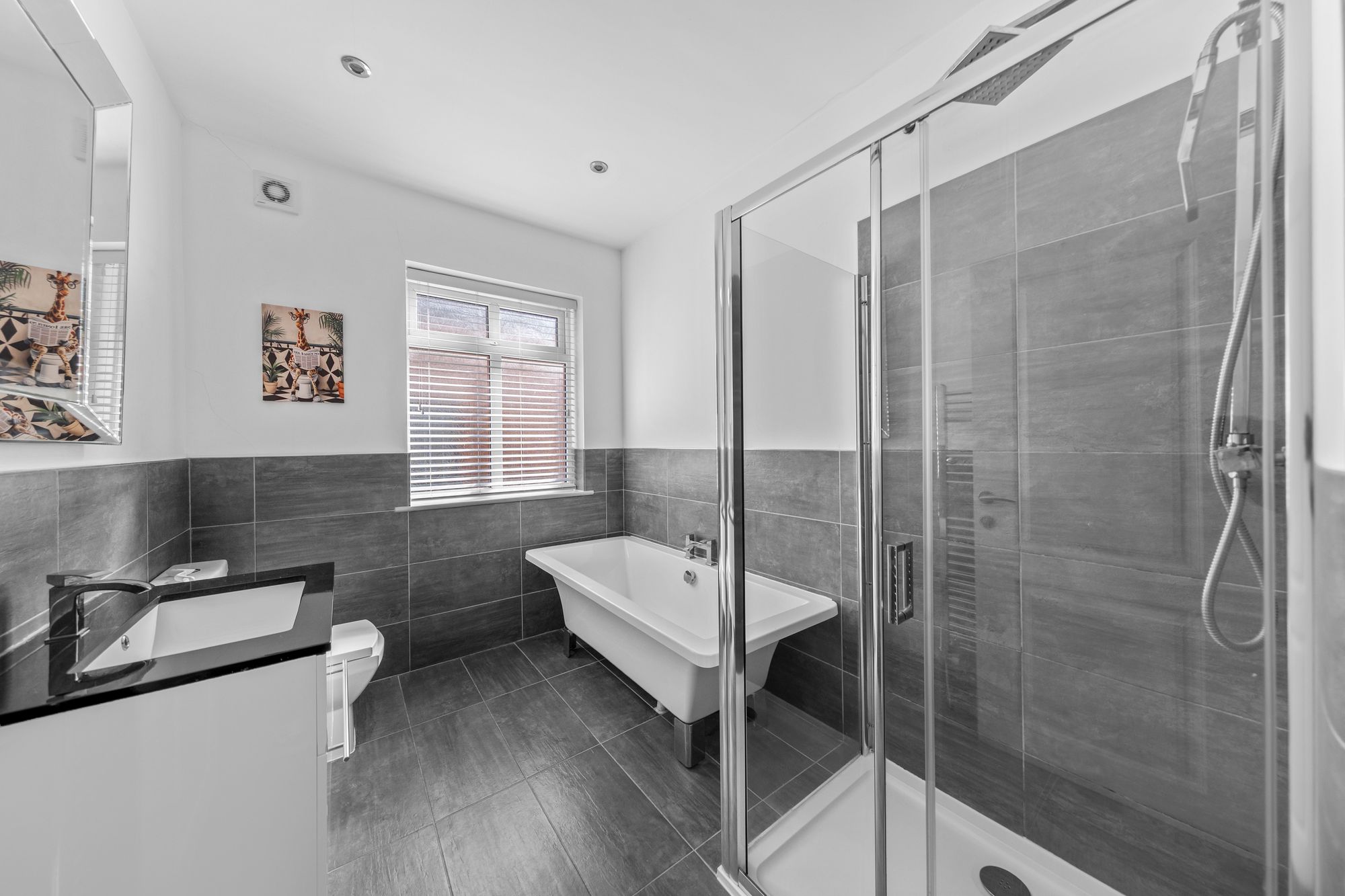 Raymond Avenue, Warrington