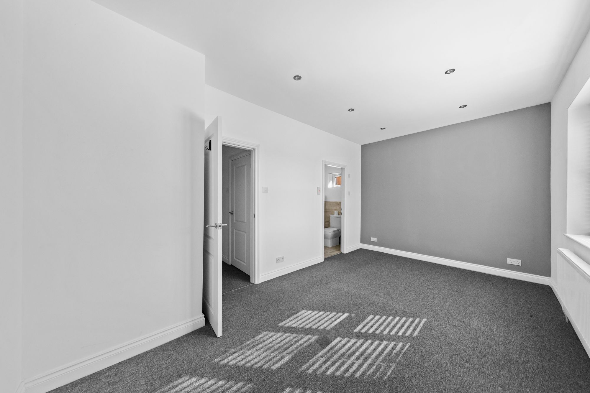 Raymond Avenue, Warrington