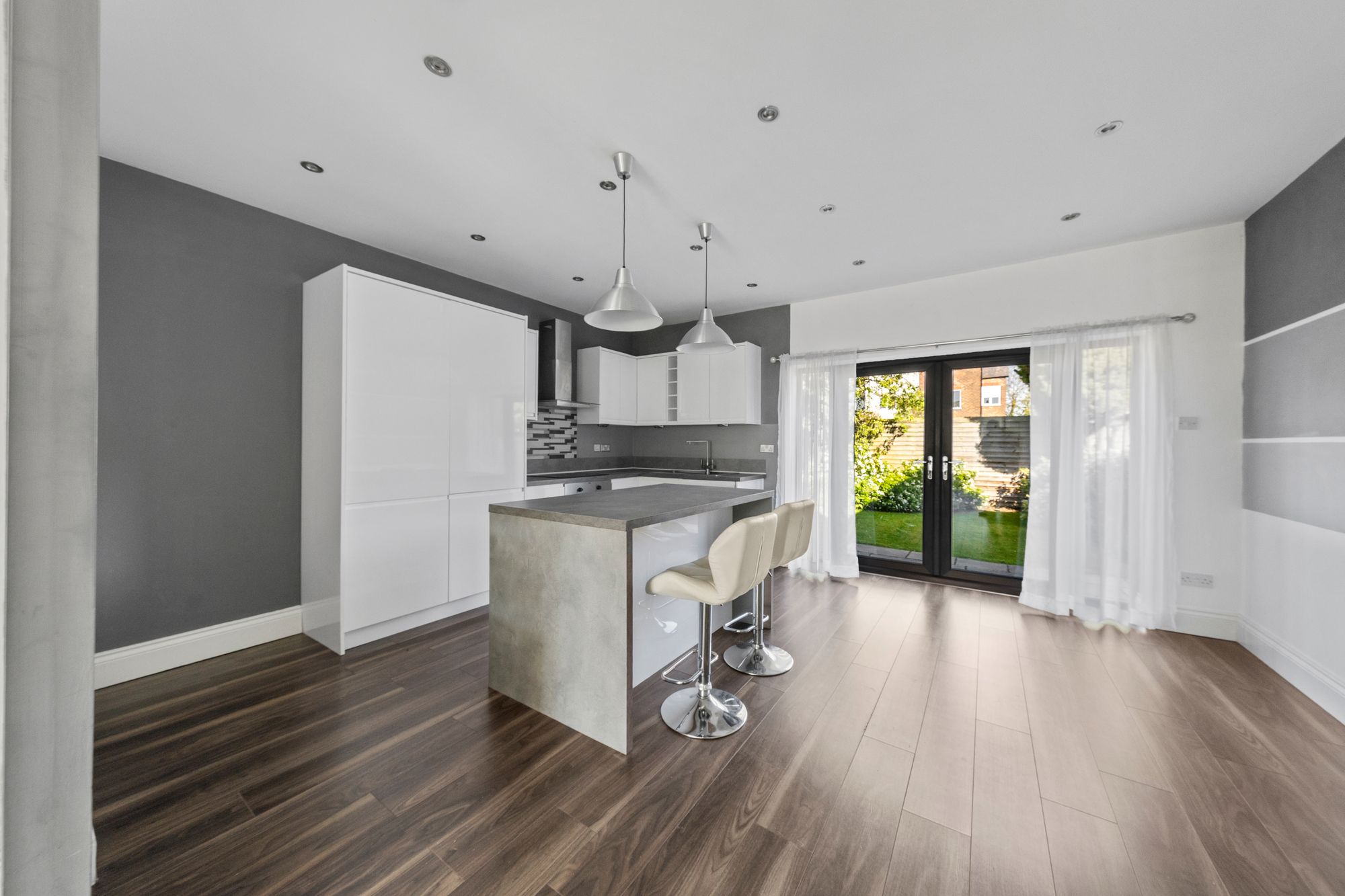 Raymond Avenue, Warrington