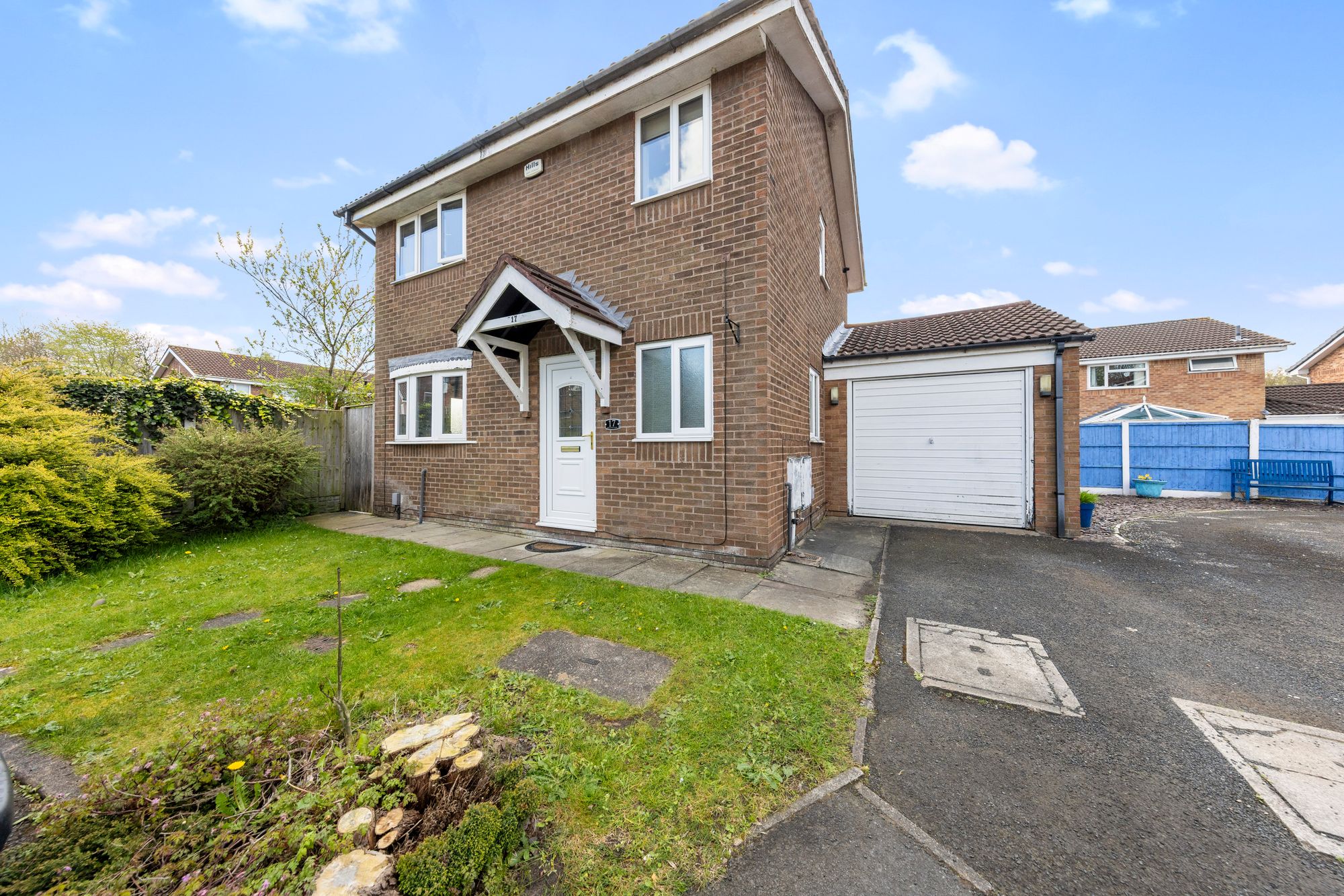 Holyhead Close, Callands, WA5
