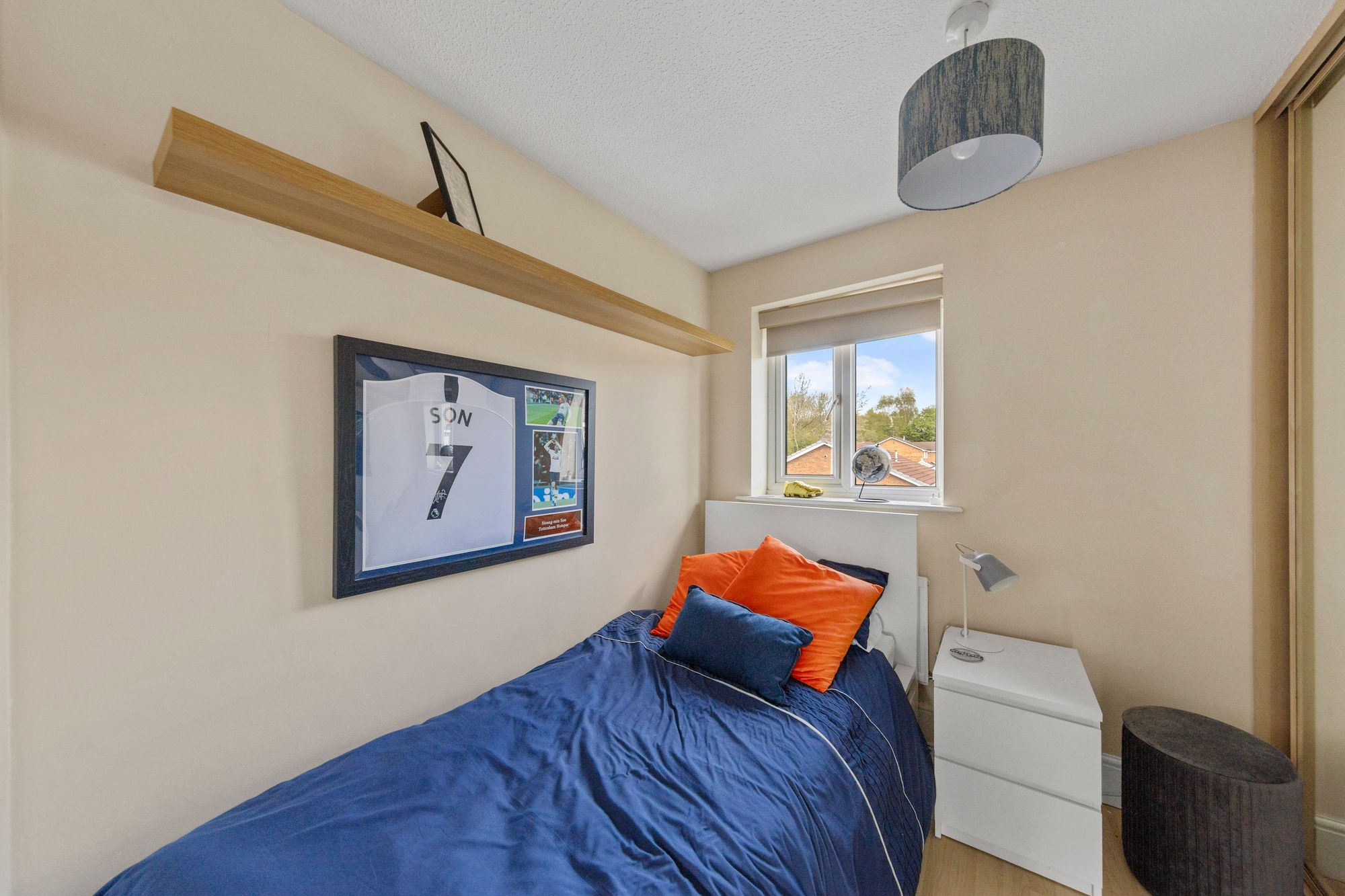 Holyhead Close, Warrington