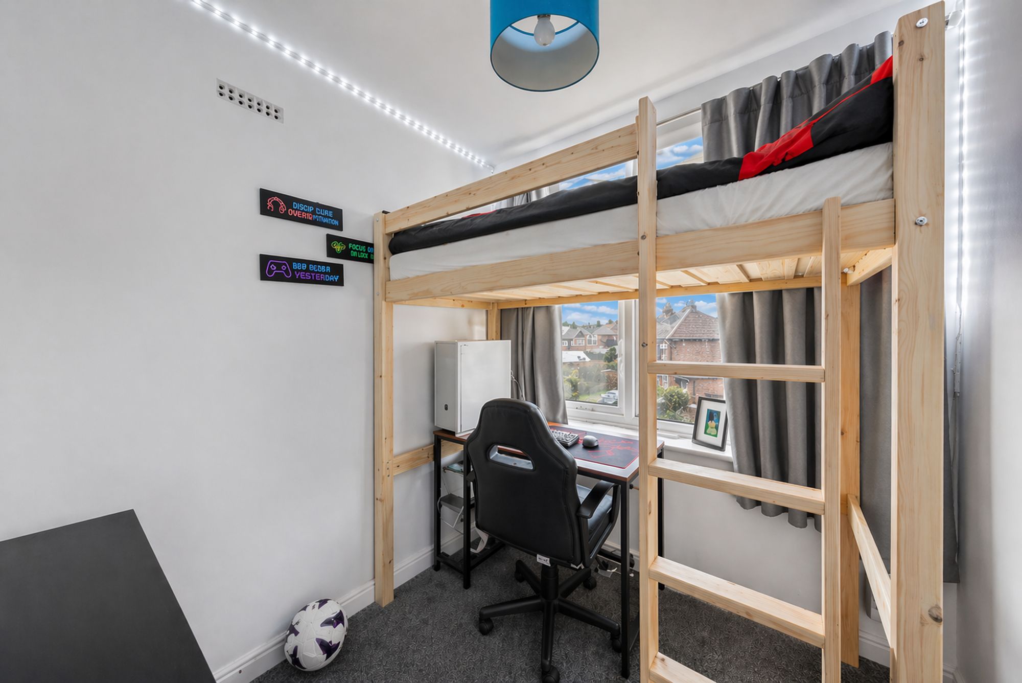 4 Bernard Avenue, Appleton, WA4 3BD