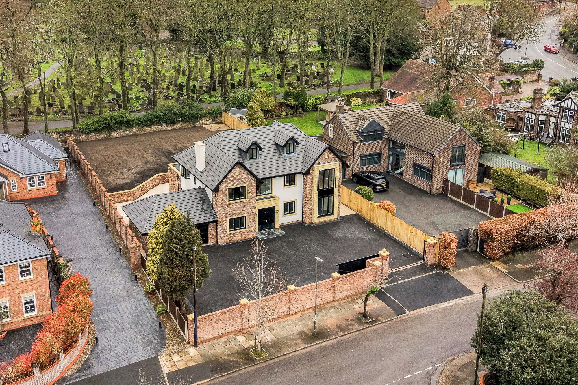 Eaton Road, Dentons Green, WA10