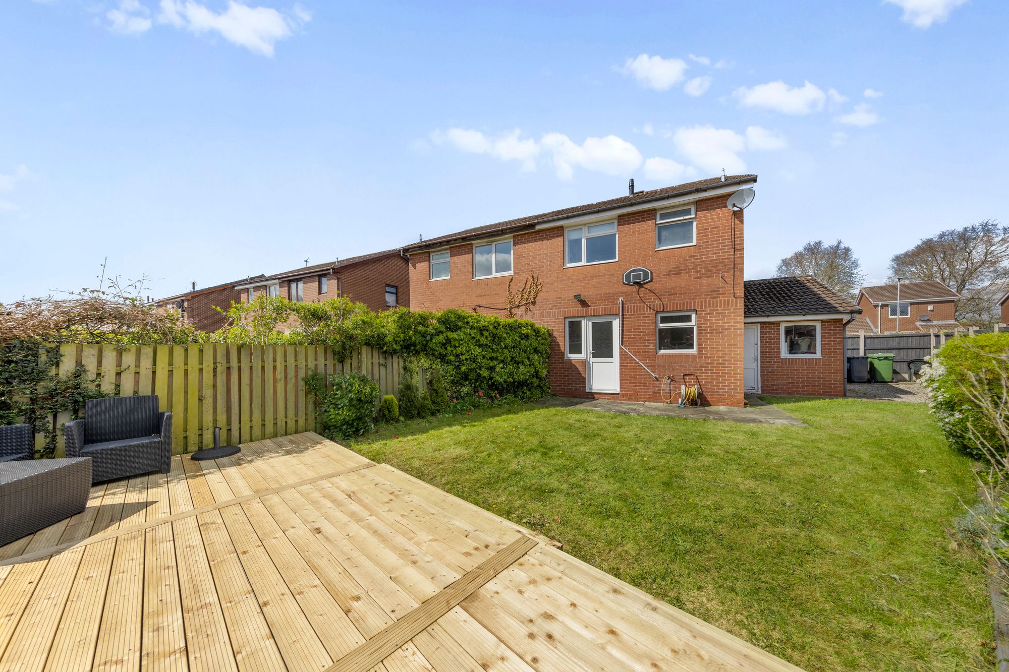 St. Davids Drive, Callands, WA5