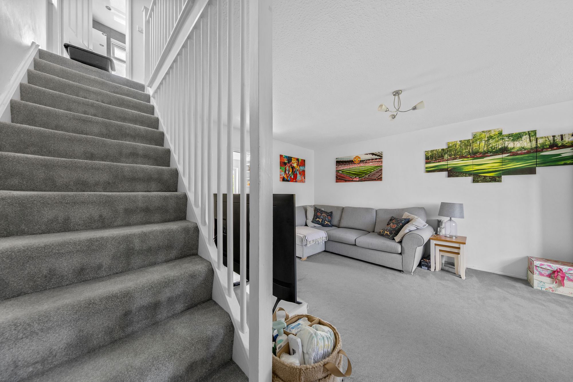 St. Davids Drive, Callands, WA5