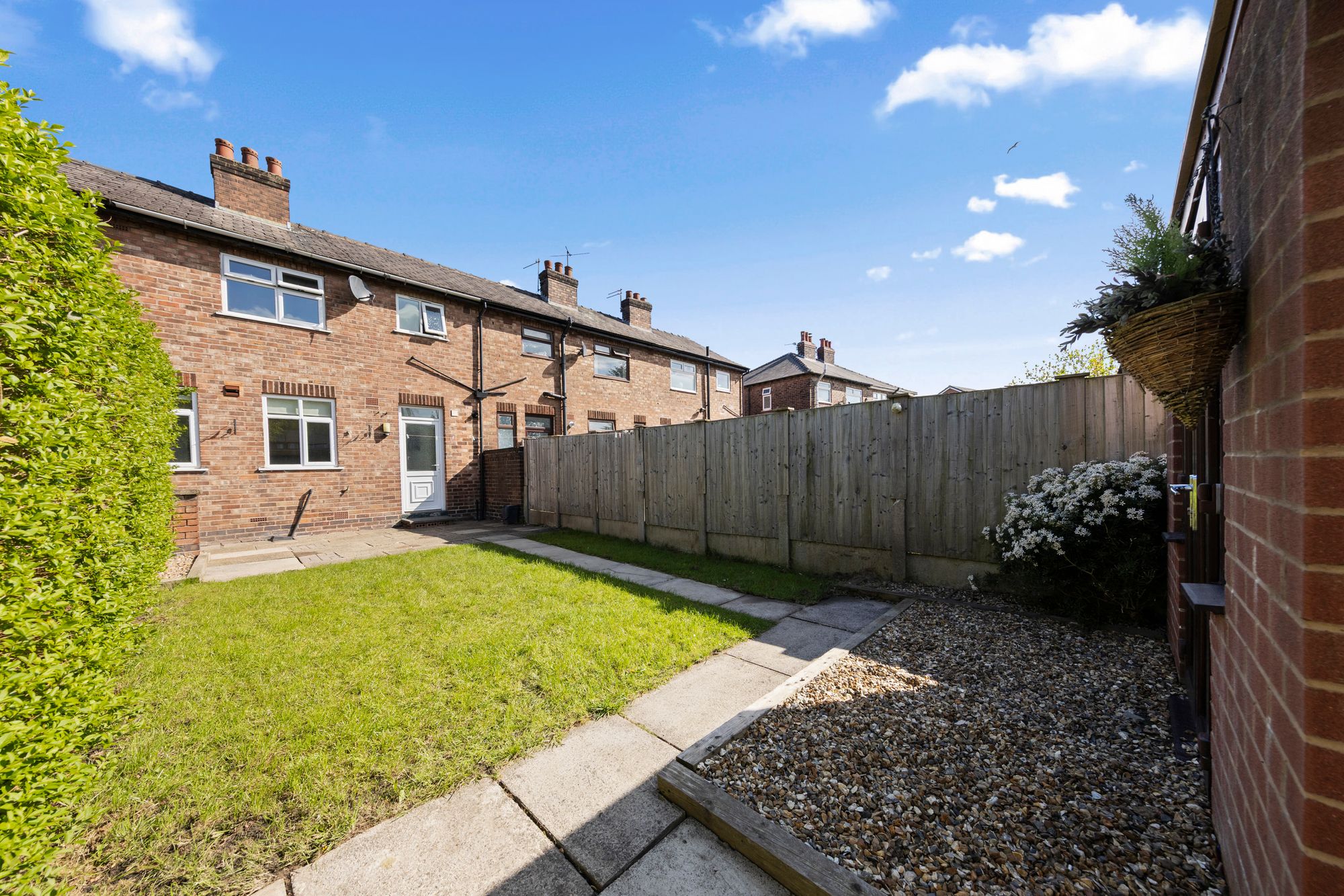 Thelwall Lane, Warrington