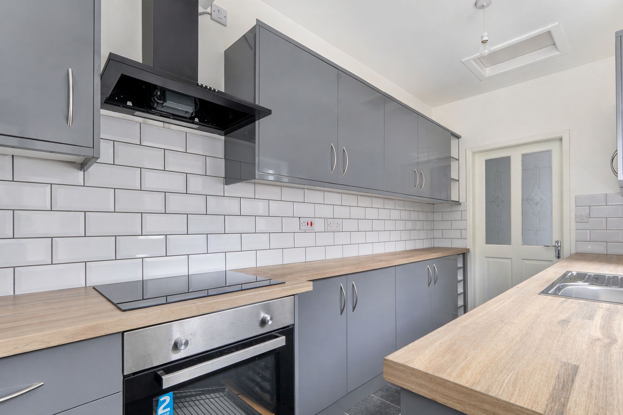 9ddf7e62-3760-4c39-9986-bee1c470c01c