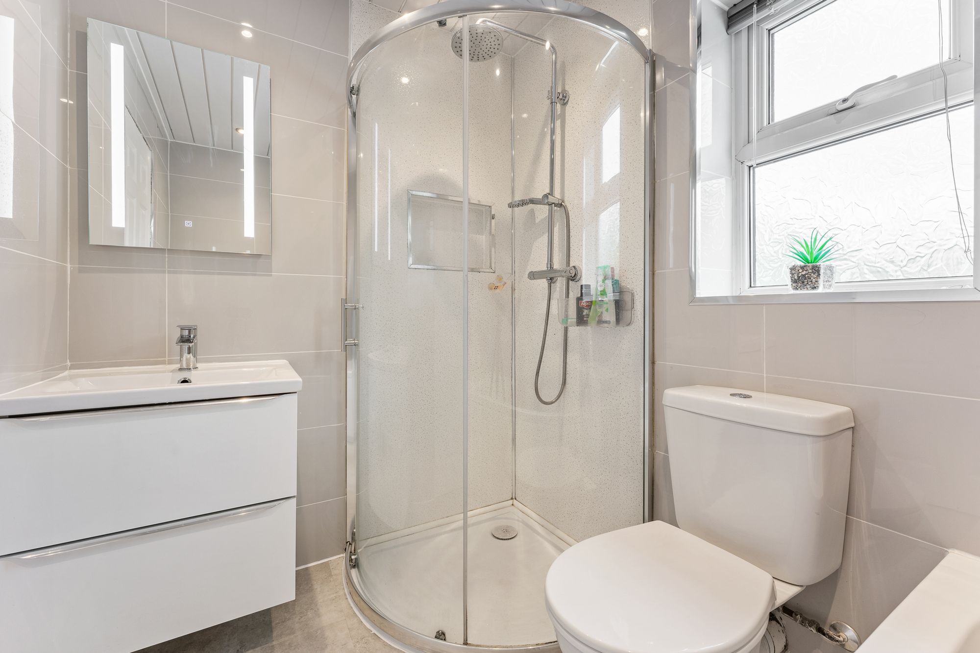 Highgate Close, Norton, WA7