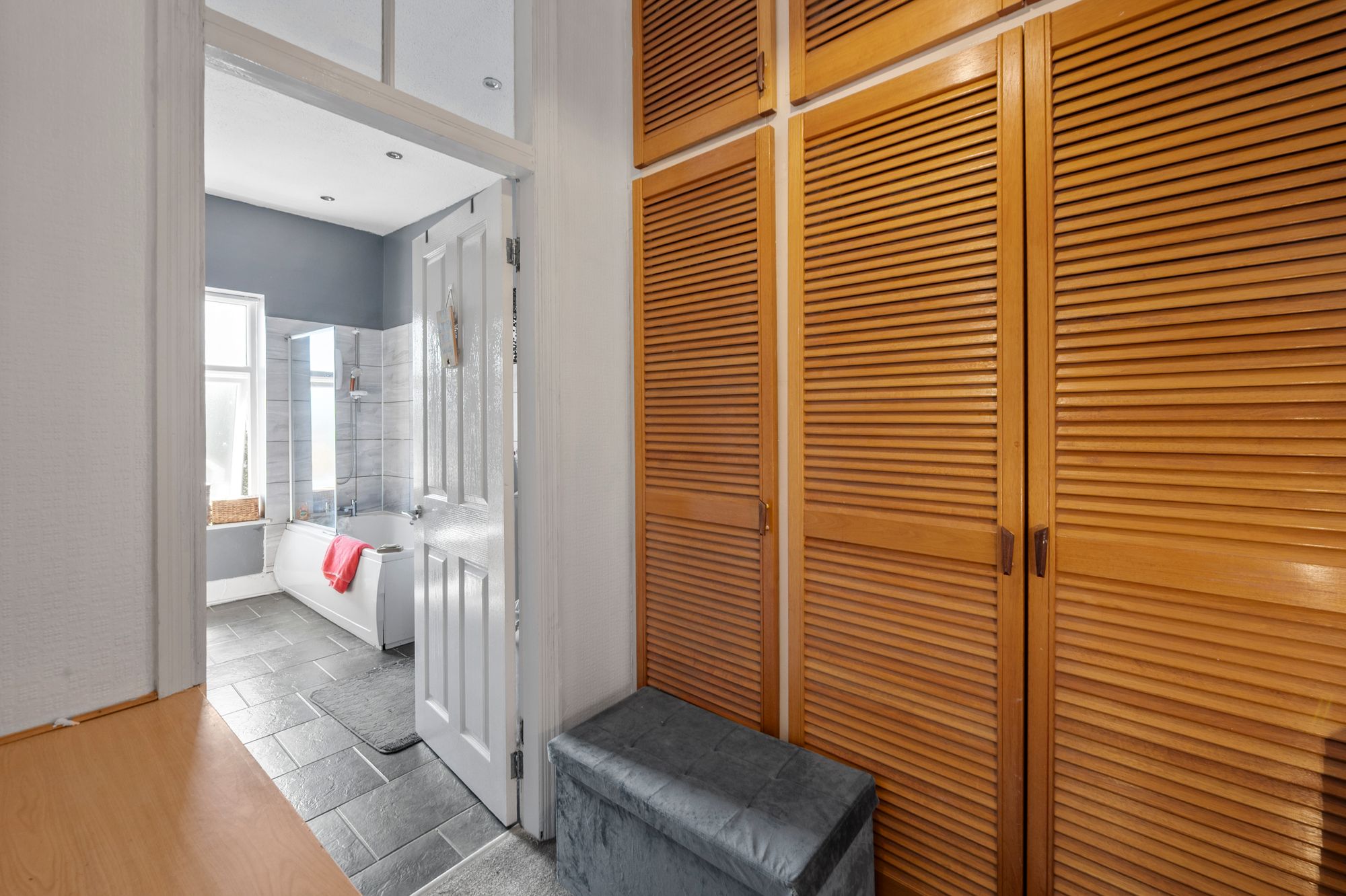 St. Helens Road, Leigh