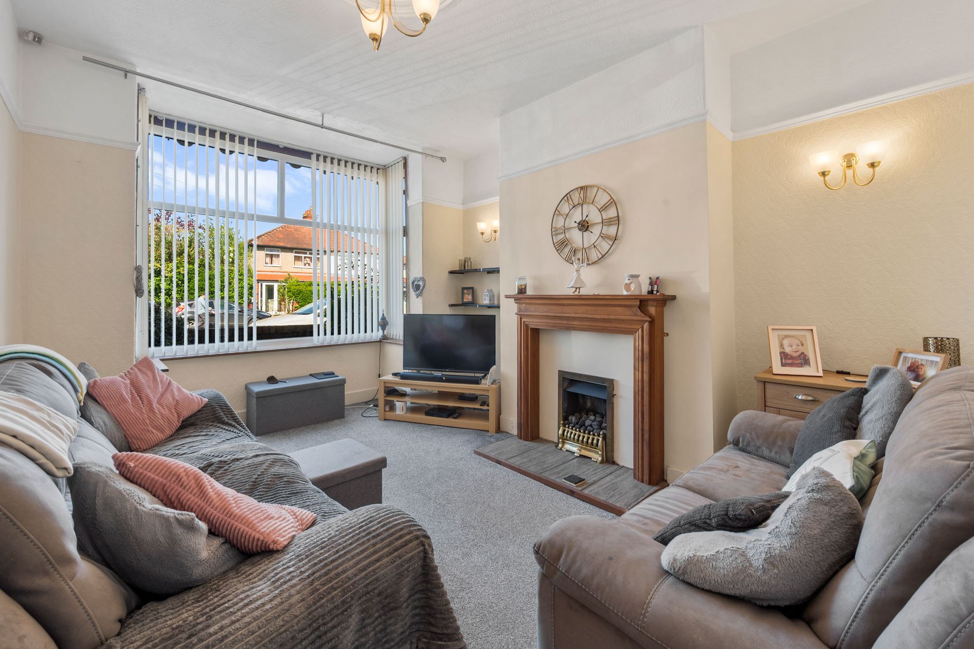 St. Helens Road, Leigh