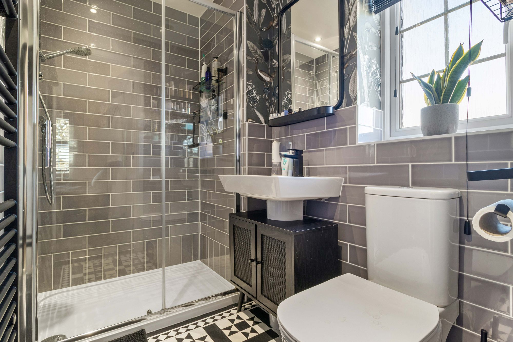 Crispin Grove, Warrington