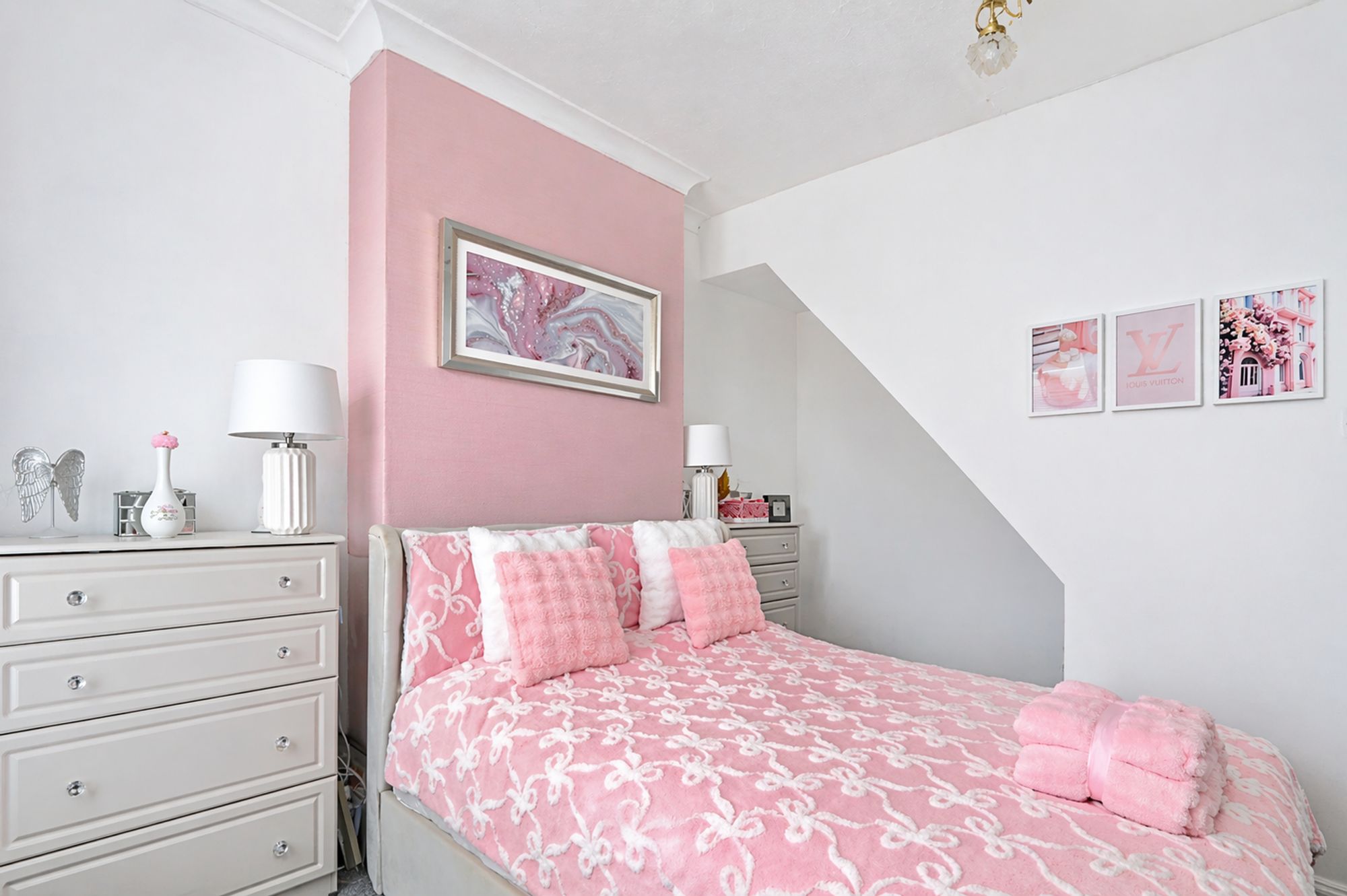 b2137e49-b020-4096-9e85-7255282d39e8