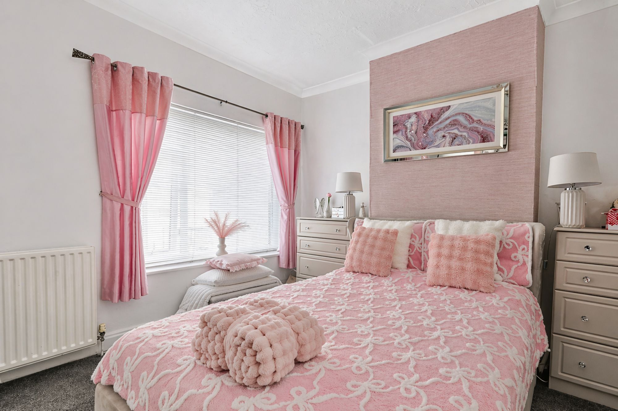 1ed70526-cfd3-4fd5-8571-24d157064265