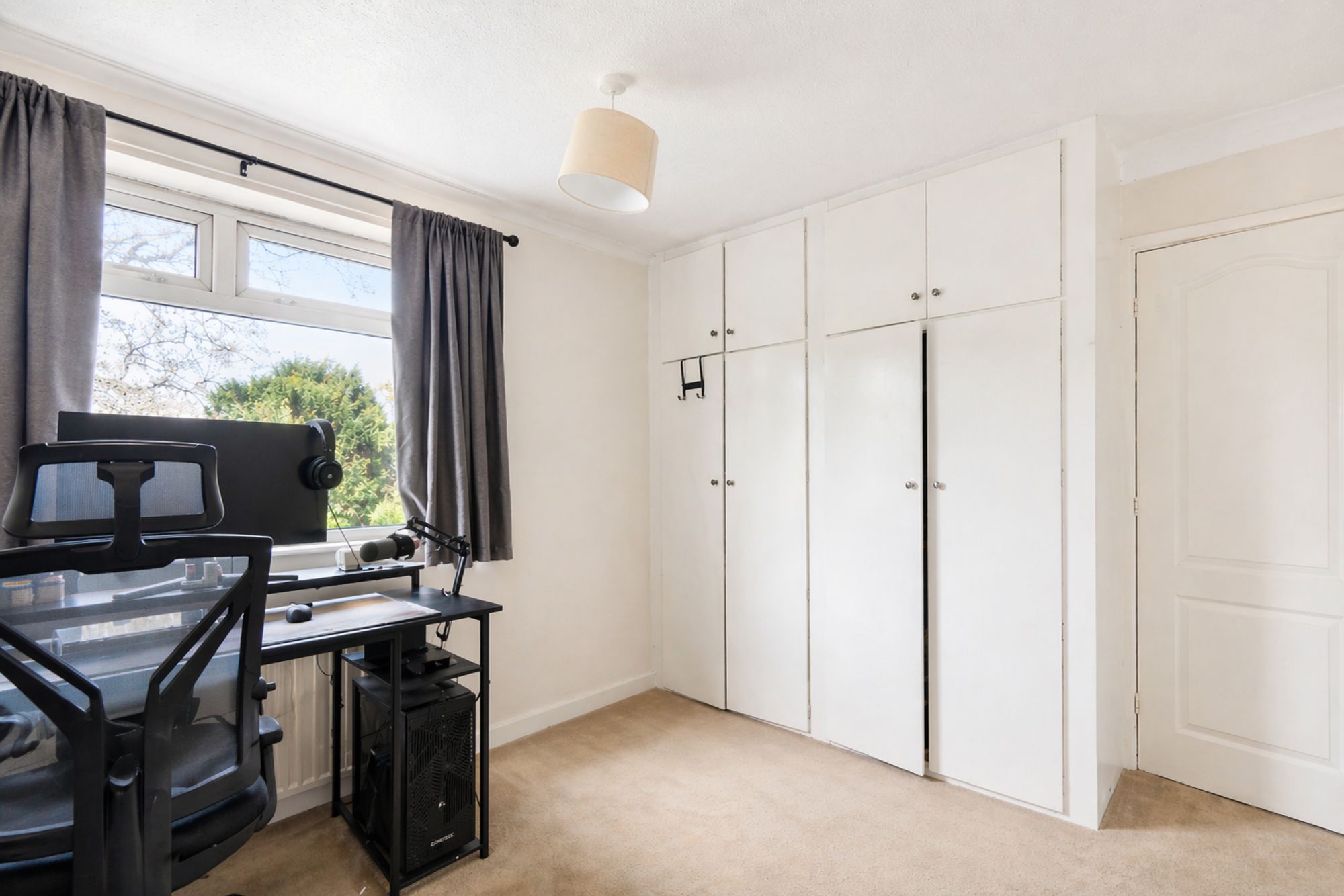 b8e6382a-df50-4aaa-8f28-ef49b014ec35