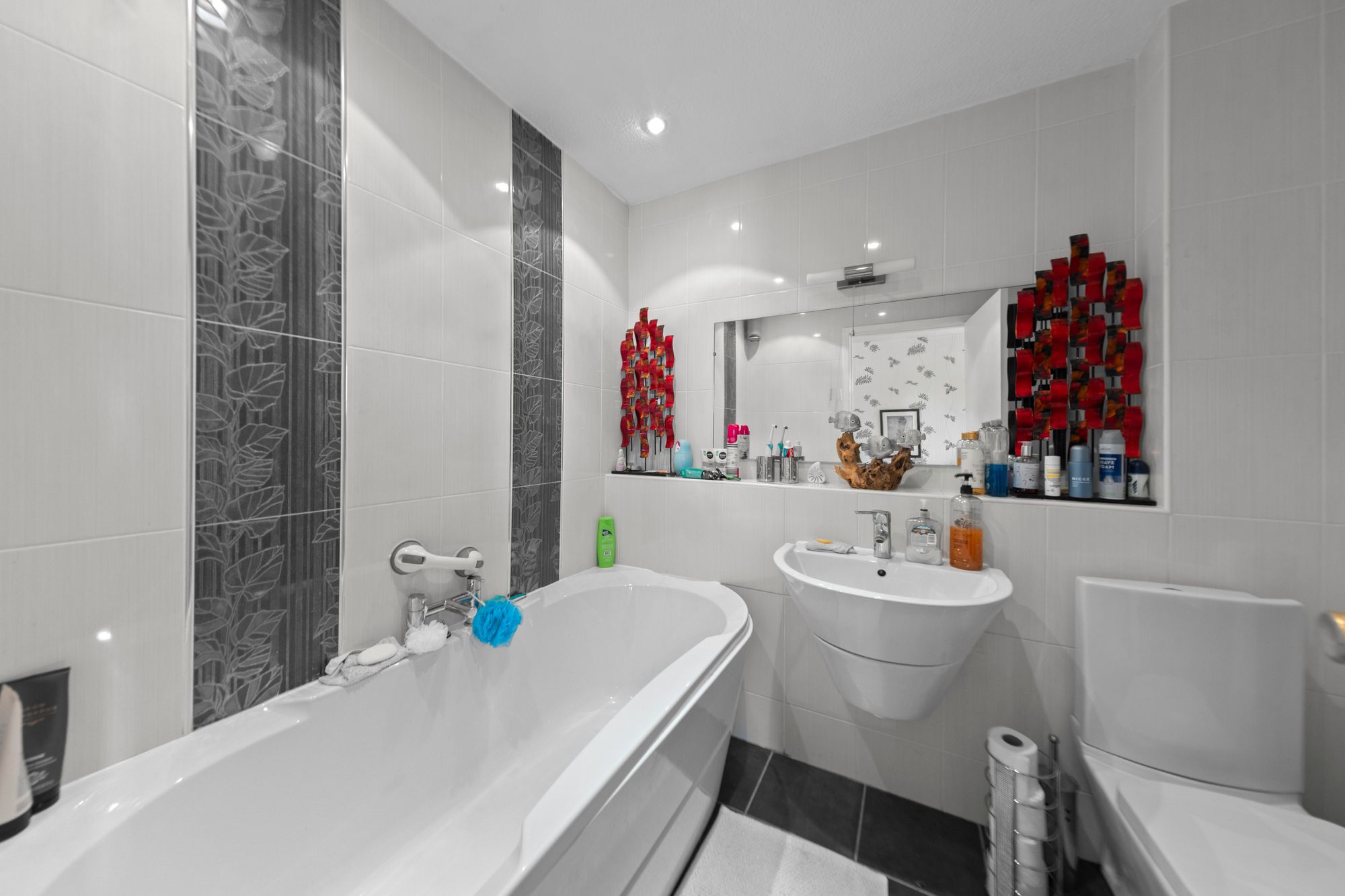 Vincent Close, Old Hall, WA5