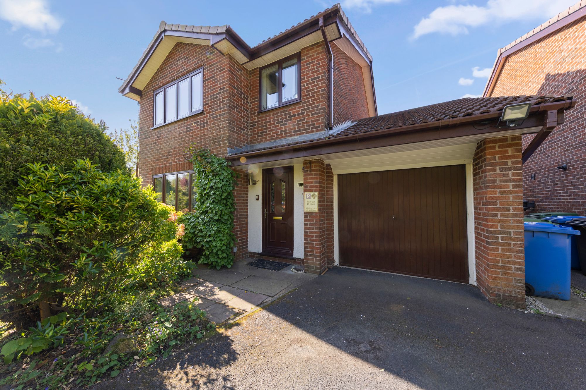 Vincent Close, Old Hall, WA5