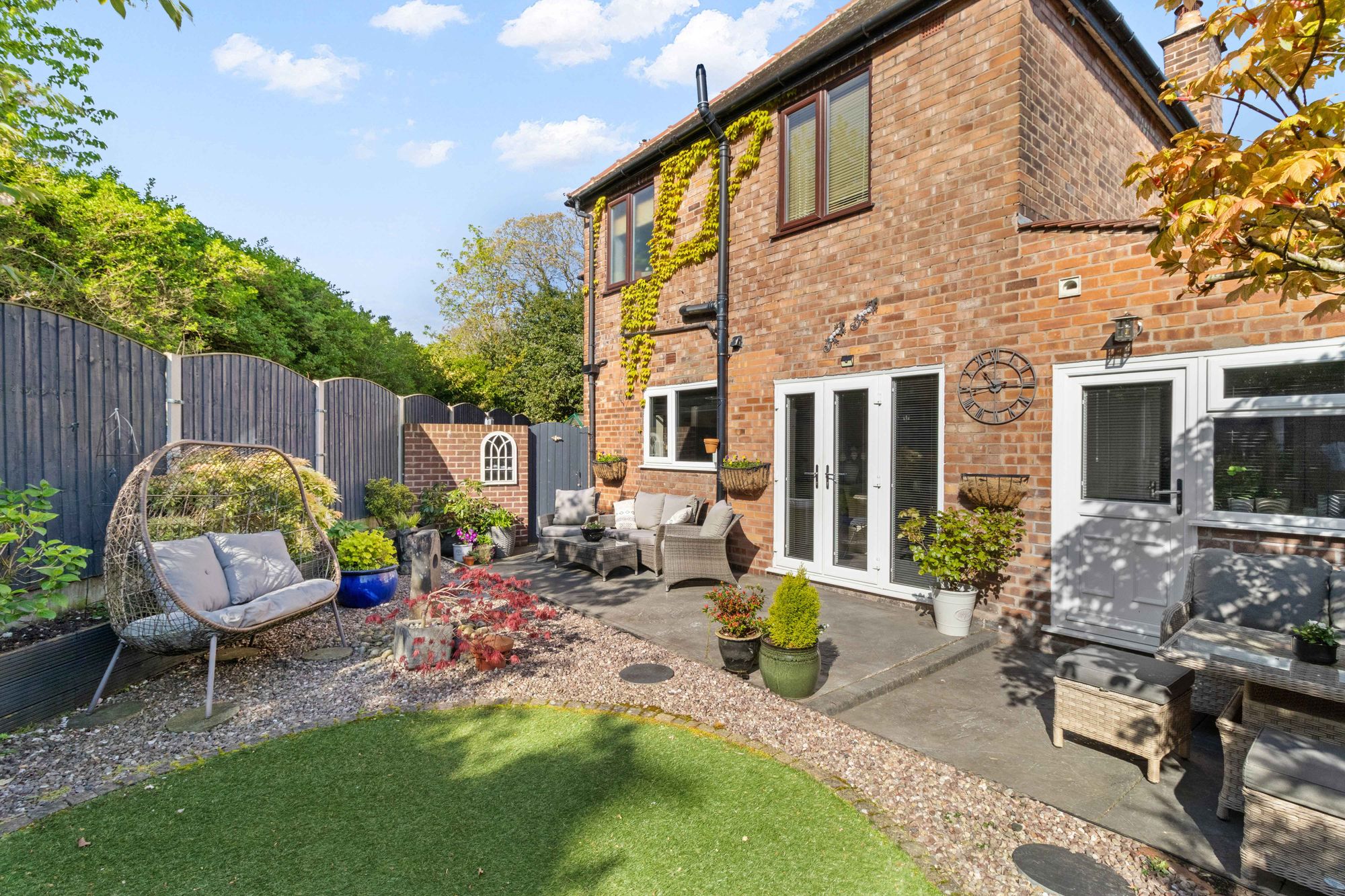 Worsley Road, Walton, WA4