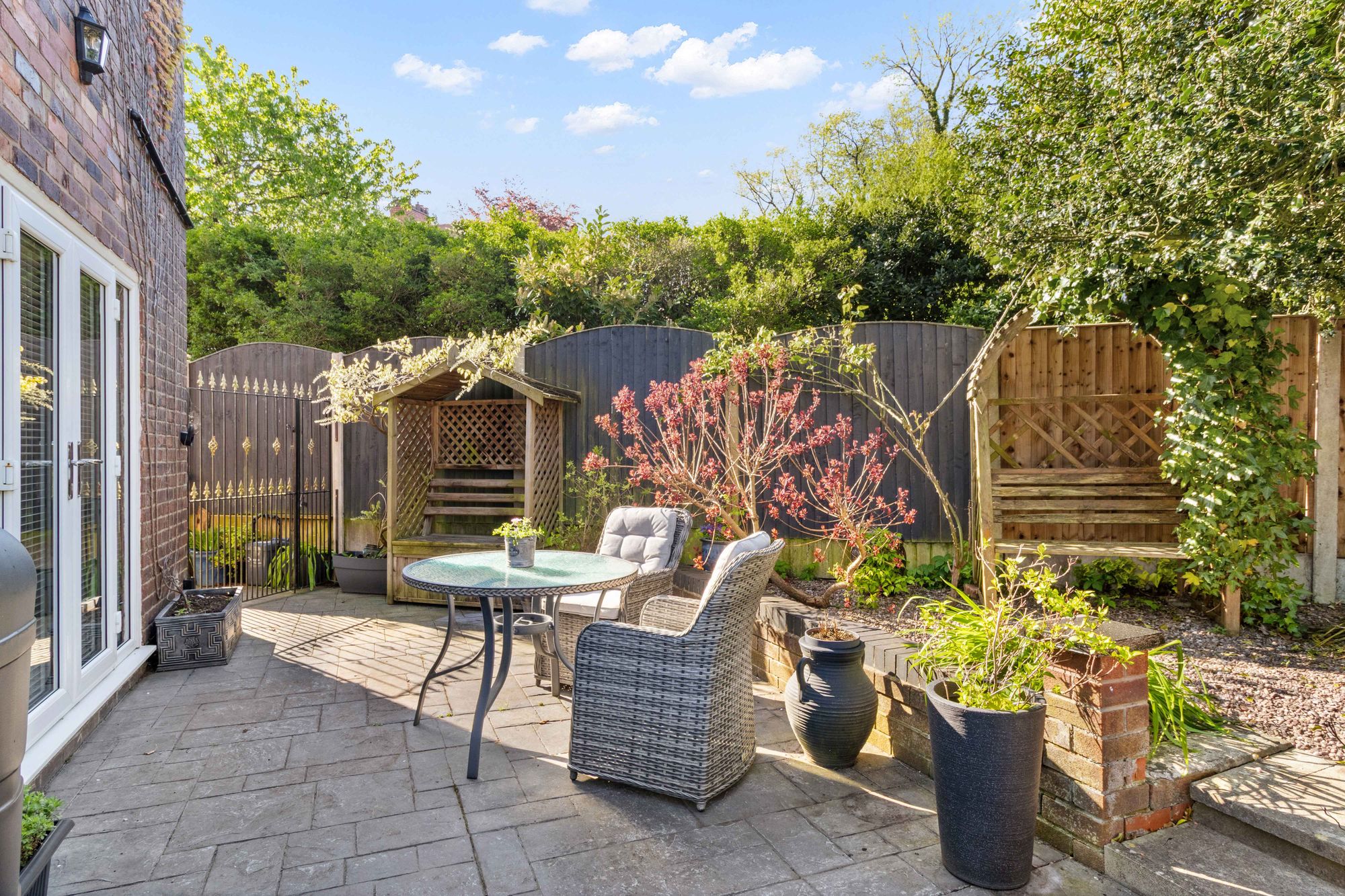 Worsley Road, Walton, WA4