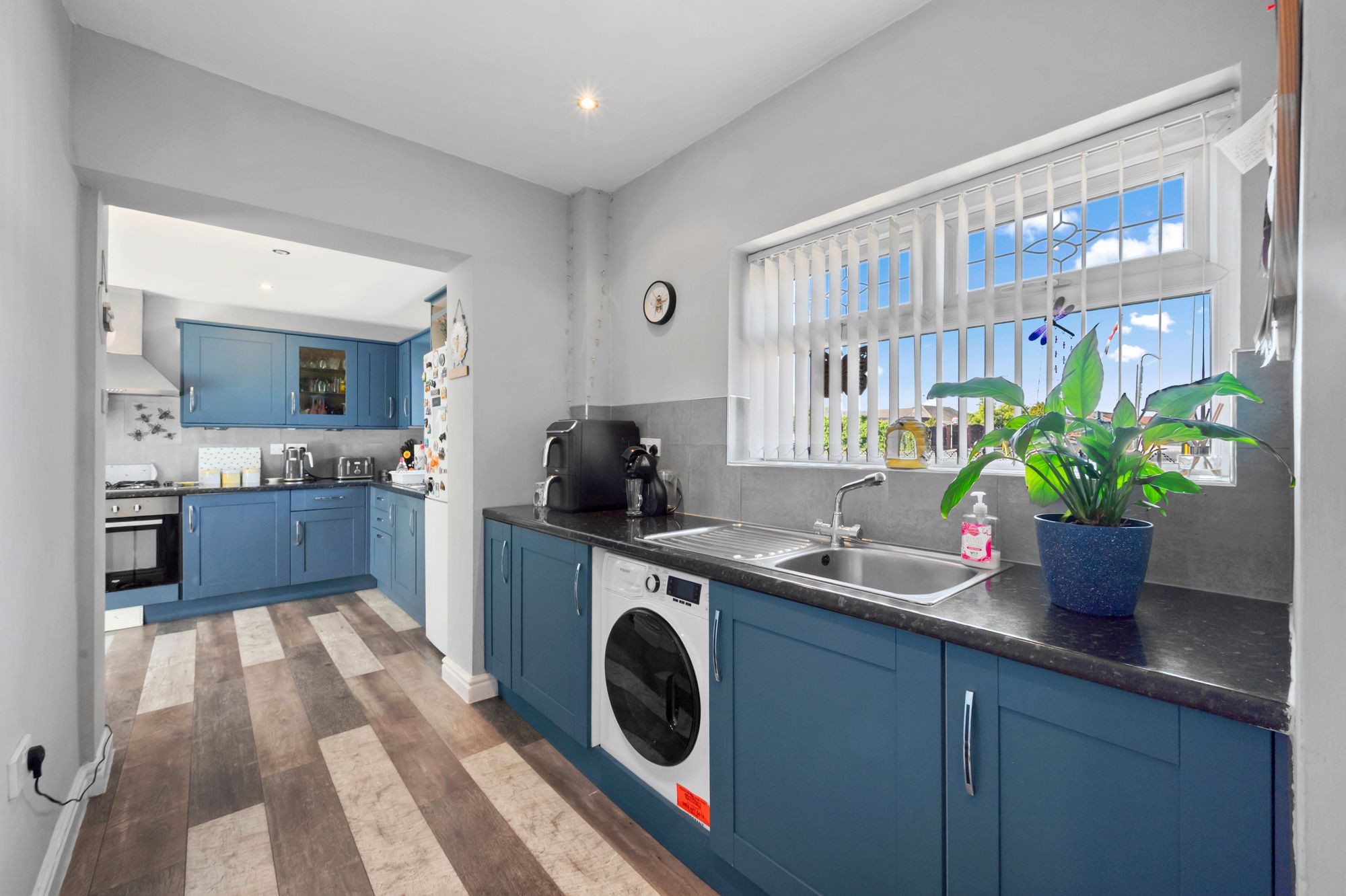 Manchester Road, Woolston, WA1