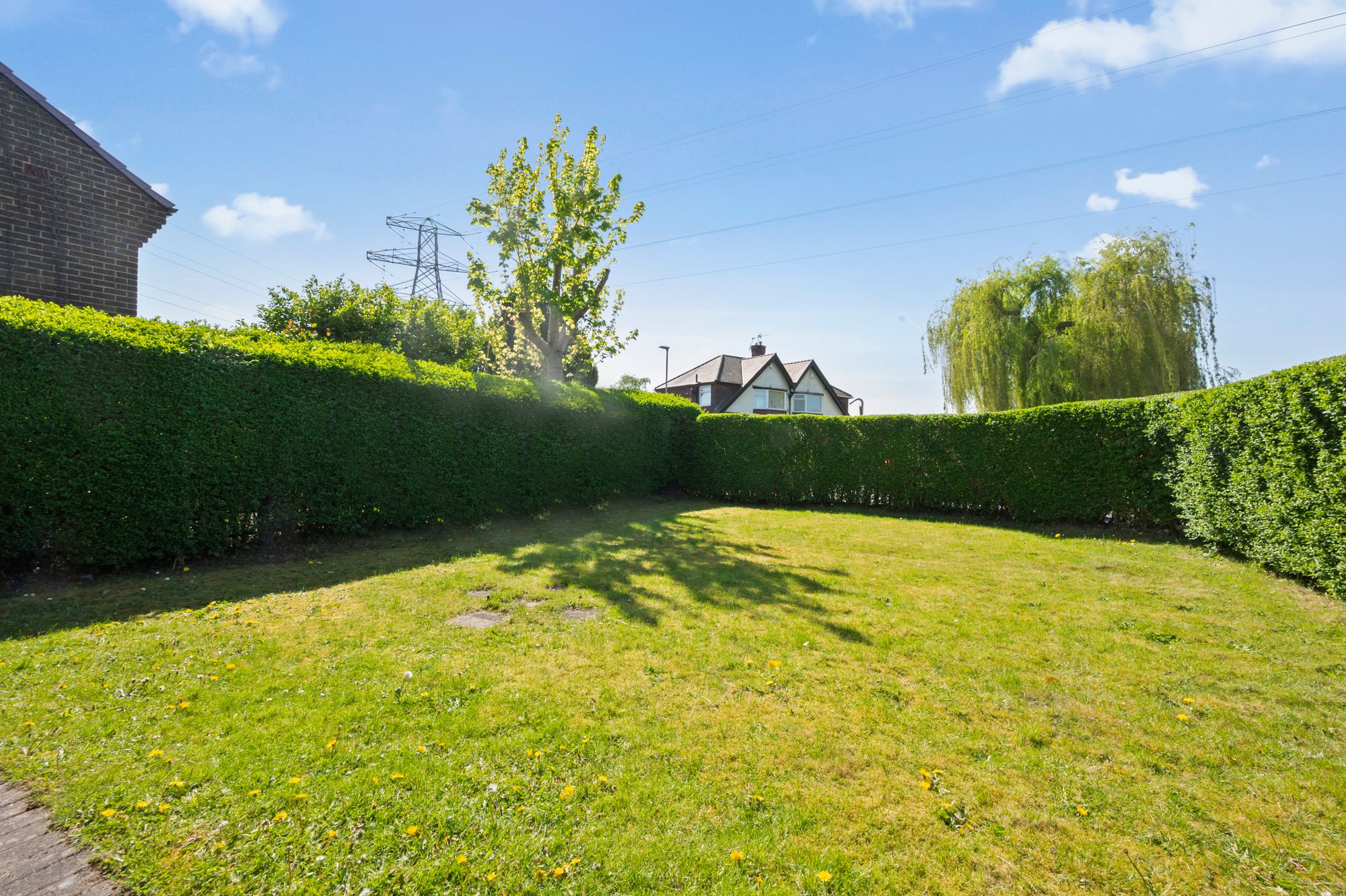 Manchester Road, Woolston, WA1