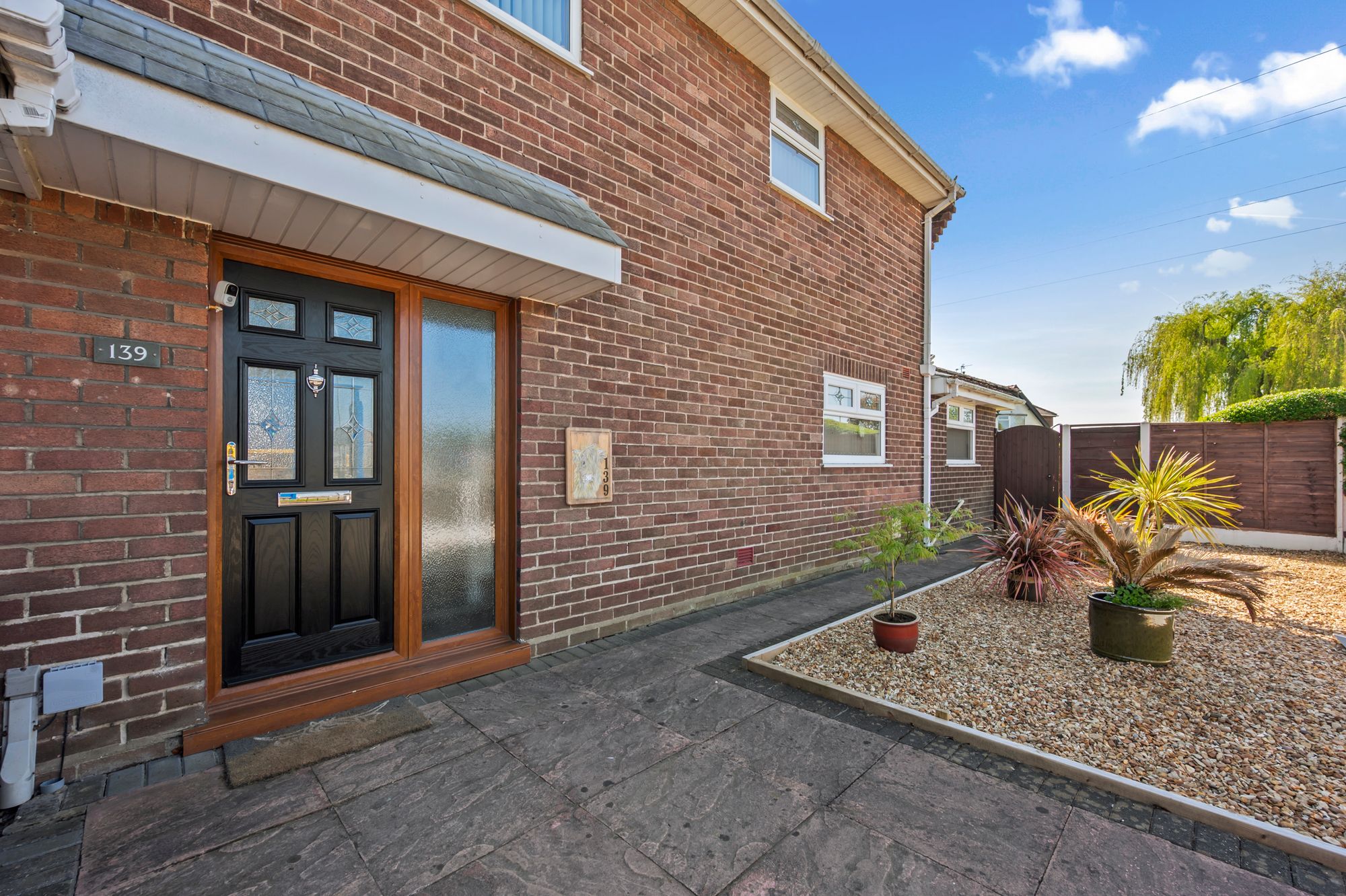 Manchester Road, Woolston, WA1