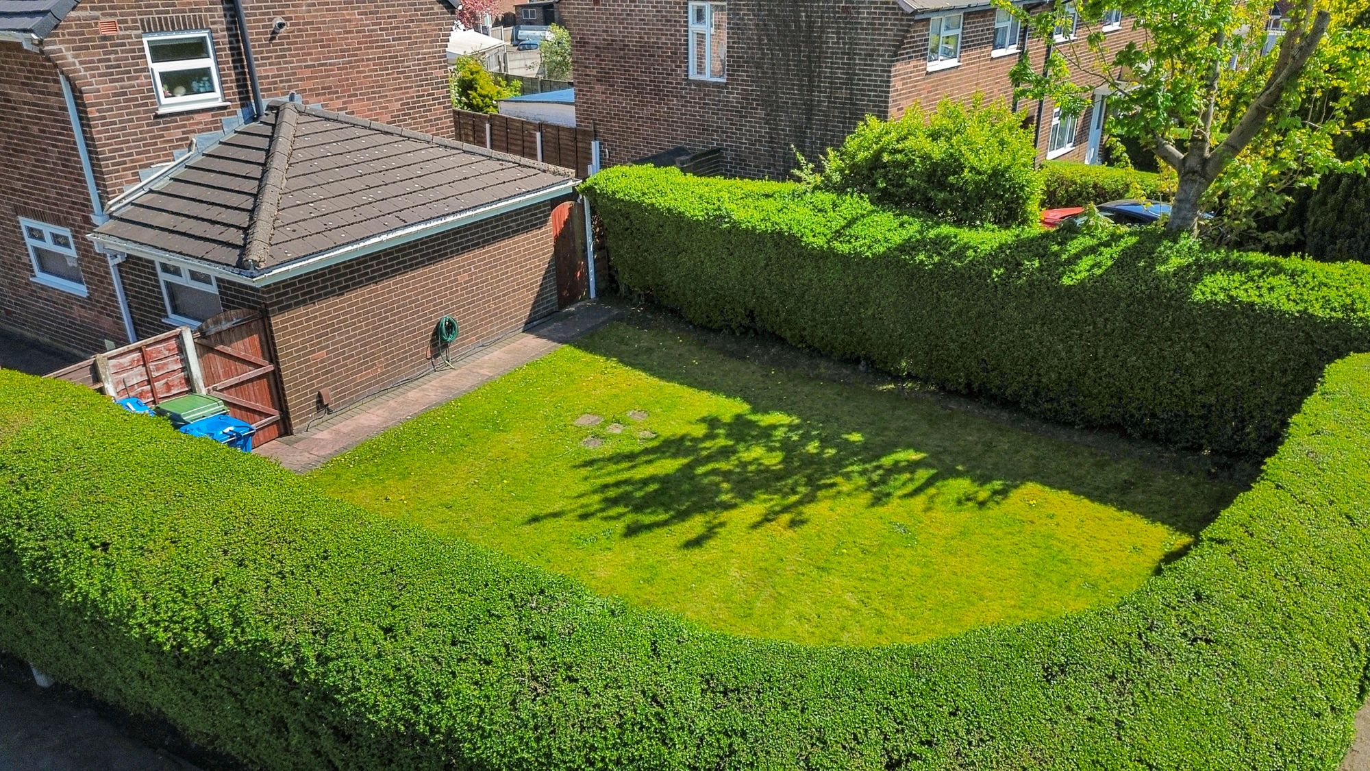 Manchester Road, Woolston, WA1